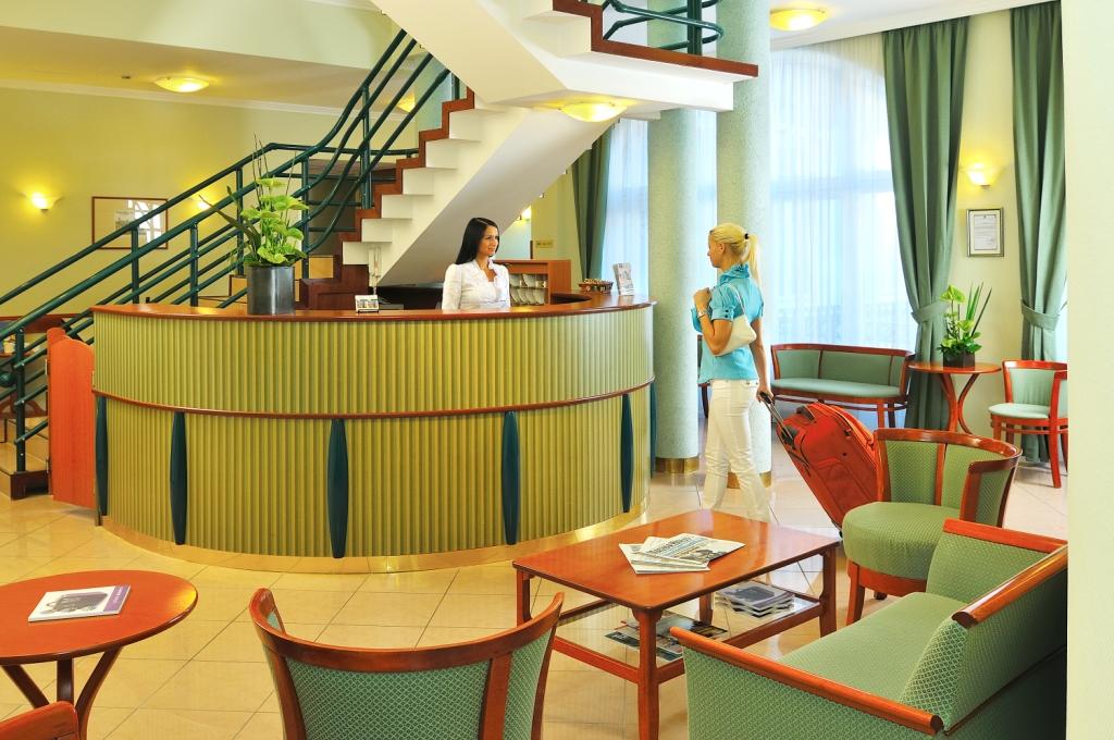 Baross City Hotel