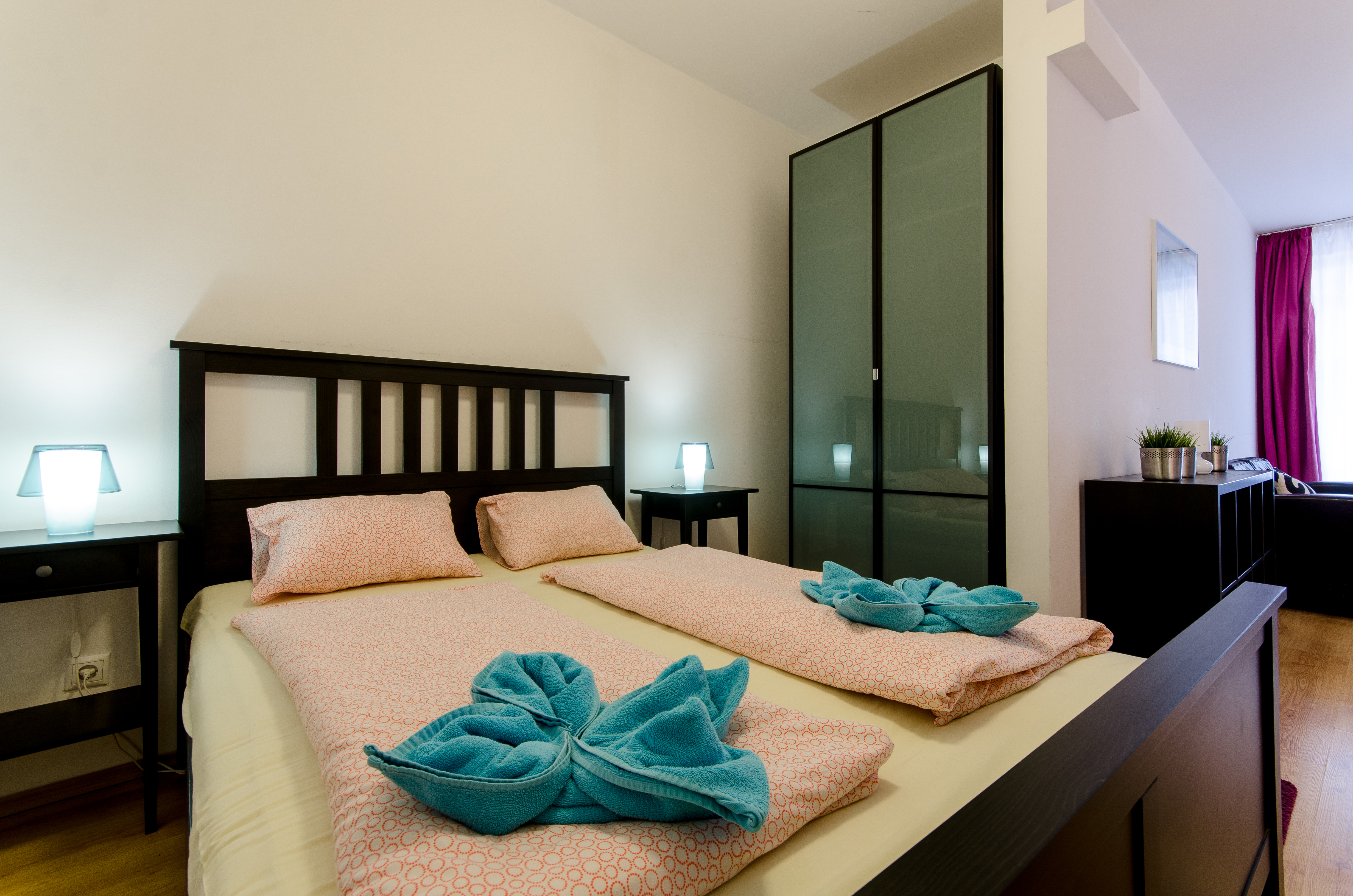 Broadway Hostel & Apartments