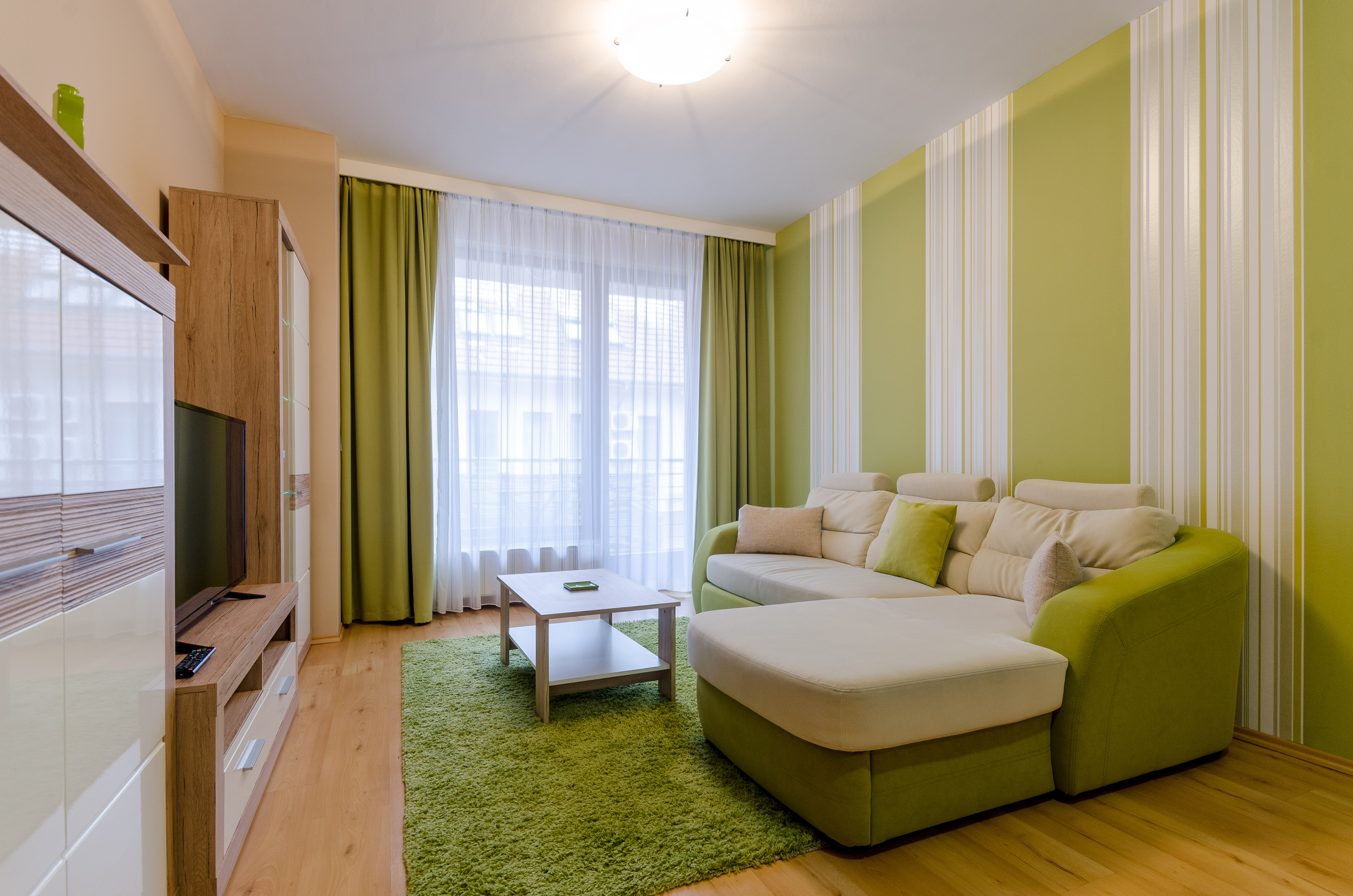 Broadway Hostel & Apartments