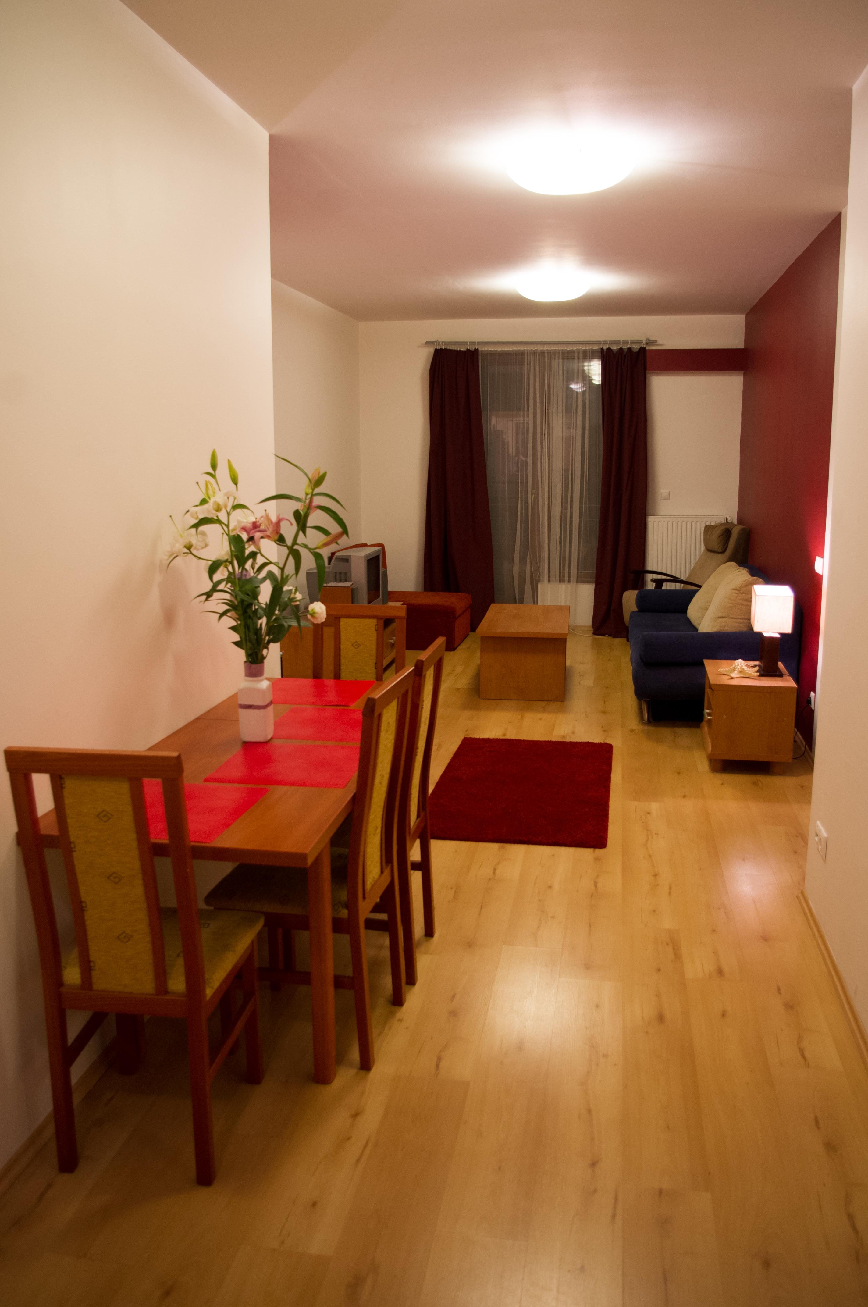 Broadway Hostel & Apartments