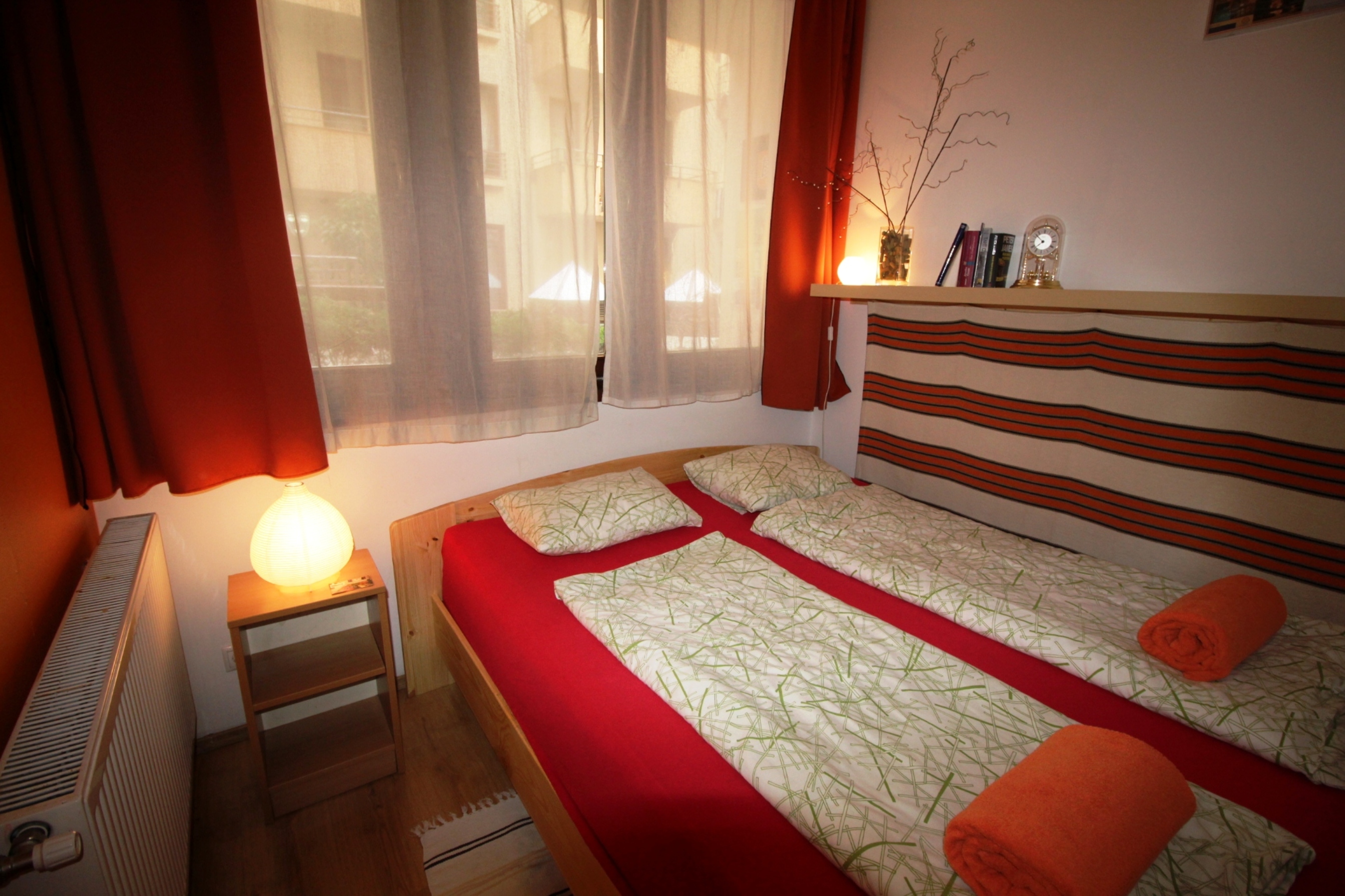 Broadway Hostel & Apartments