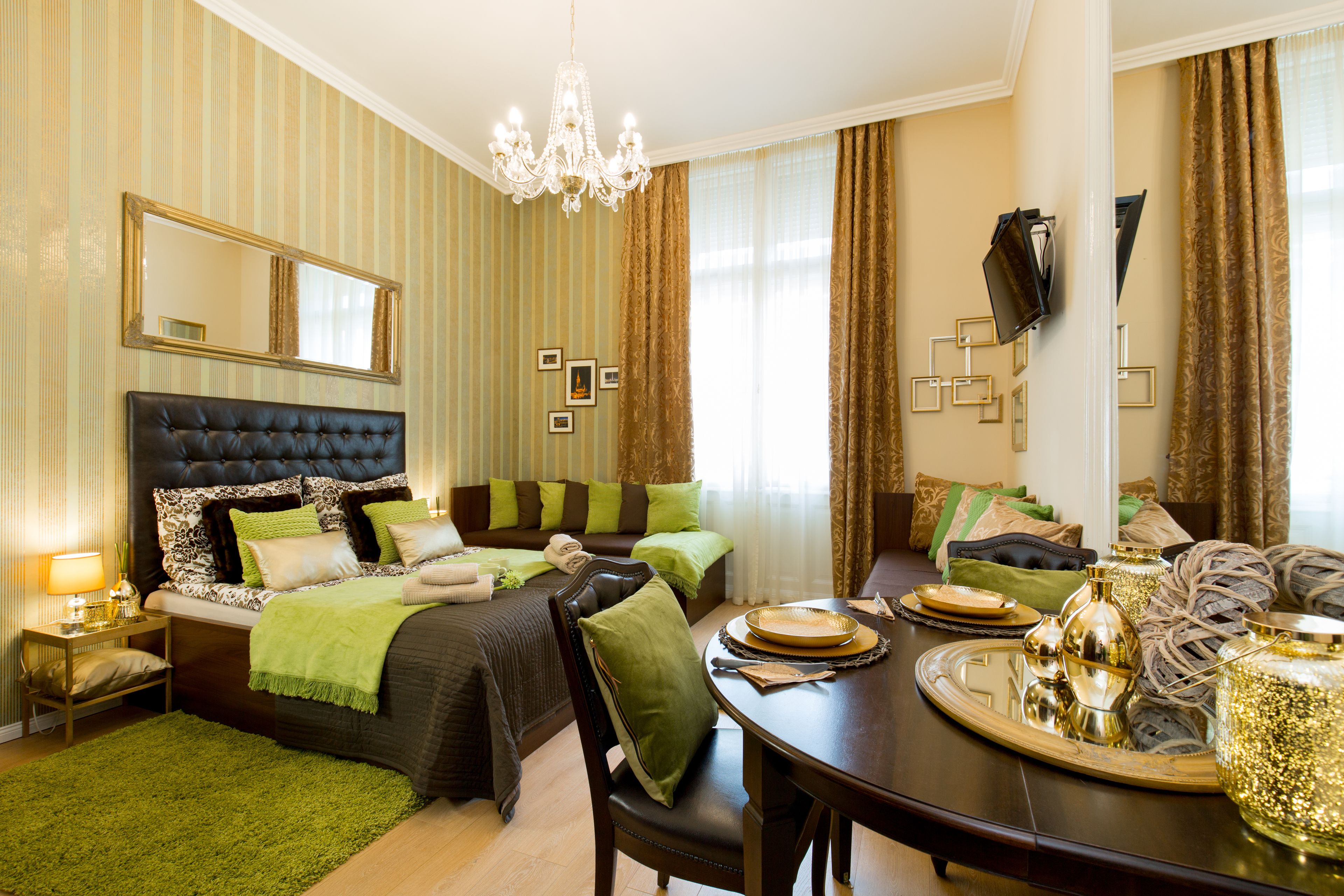 Budapest Holidays Harmony