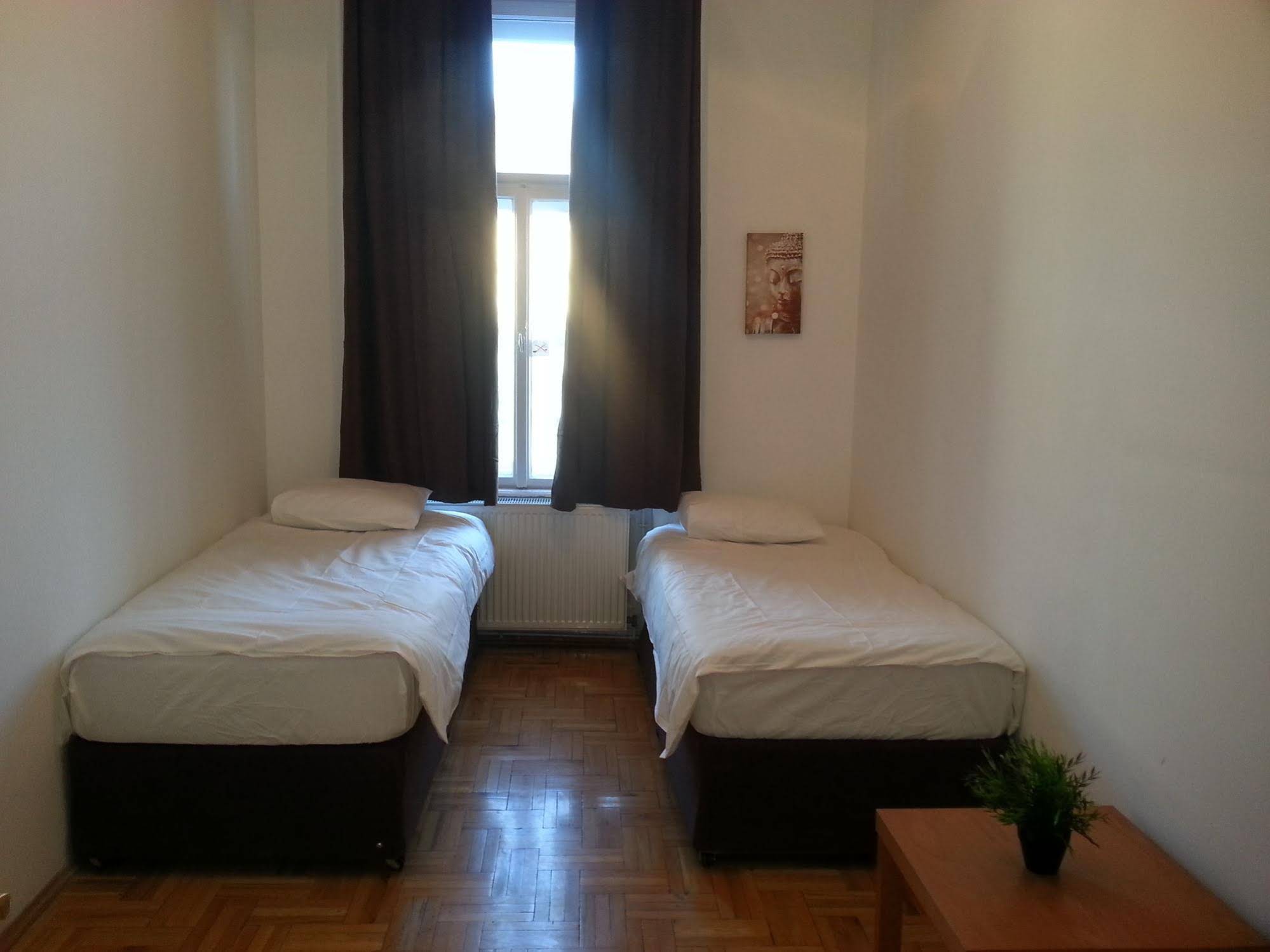 Caterina Hostel and Guesthouse