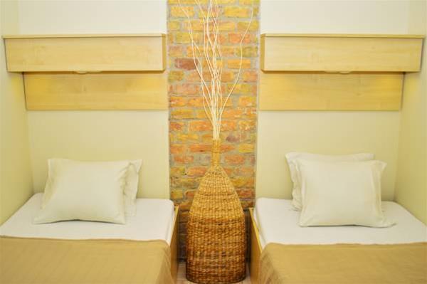 Centrooms House