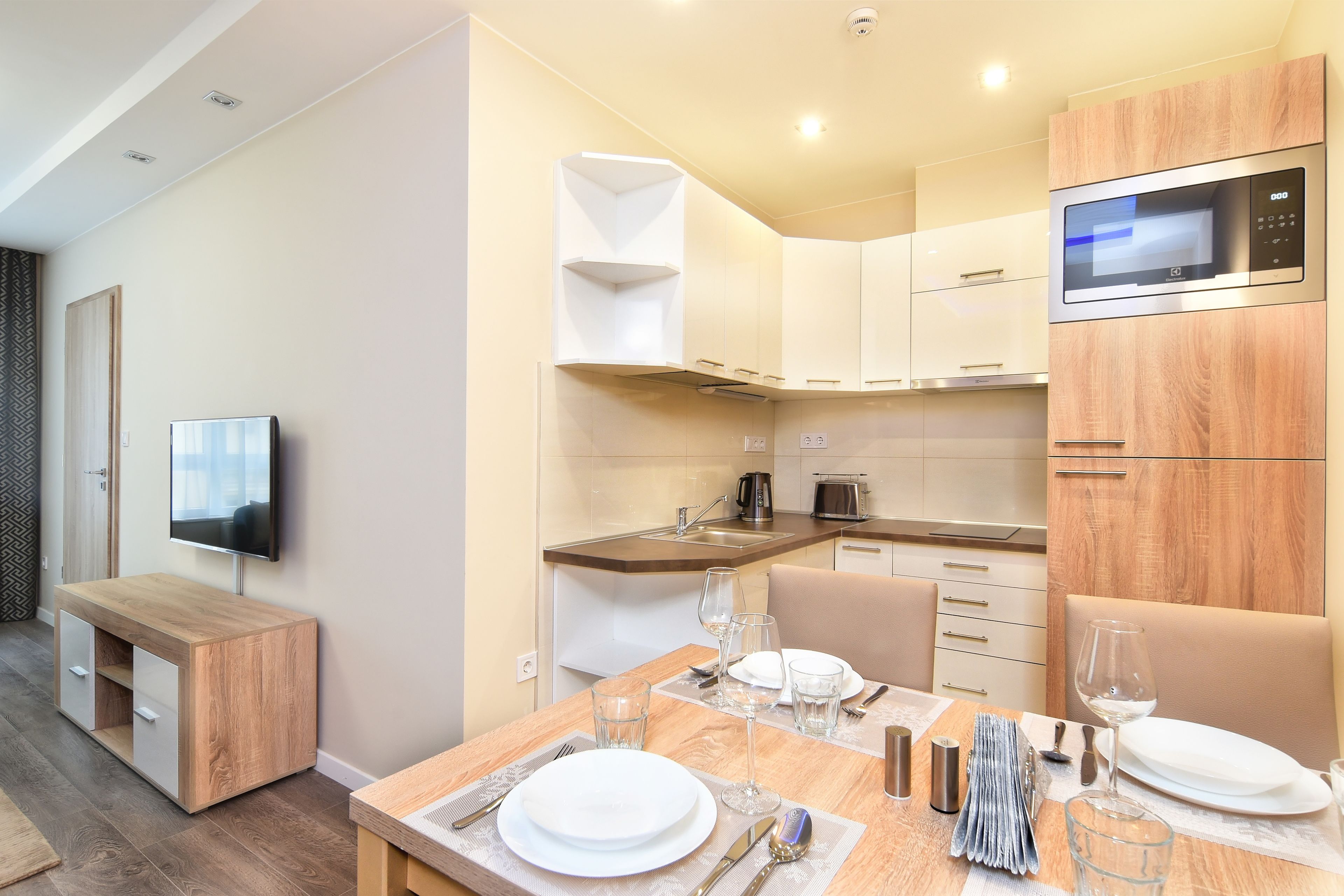 Silver Crown Hotel & Residence Palace Quarter