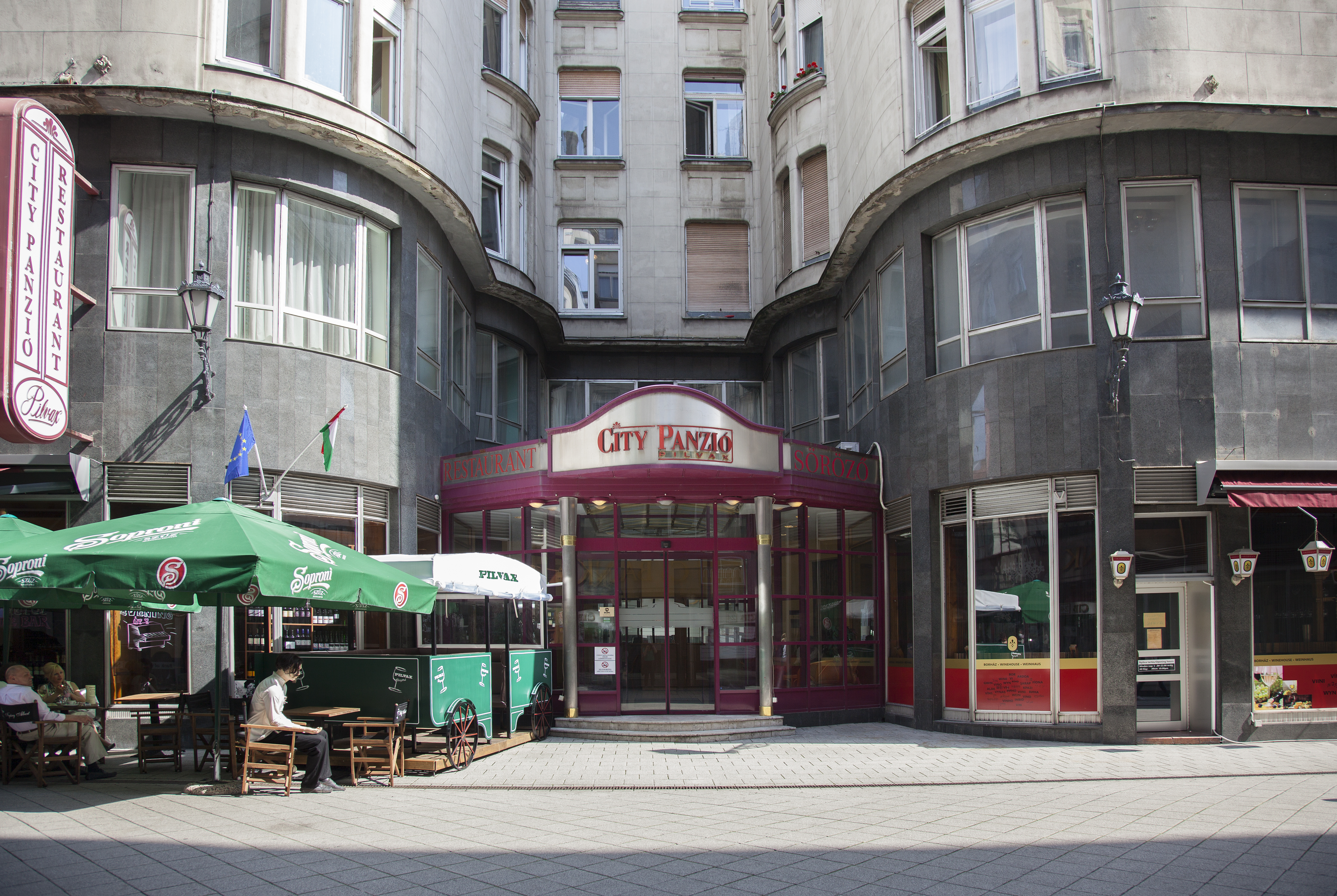 City Hotel Pilvax