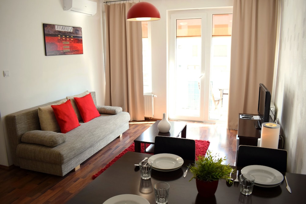 Corvin Center Suites