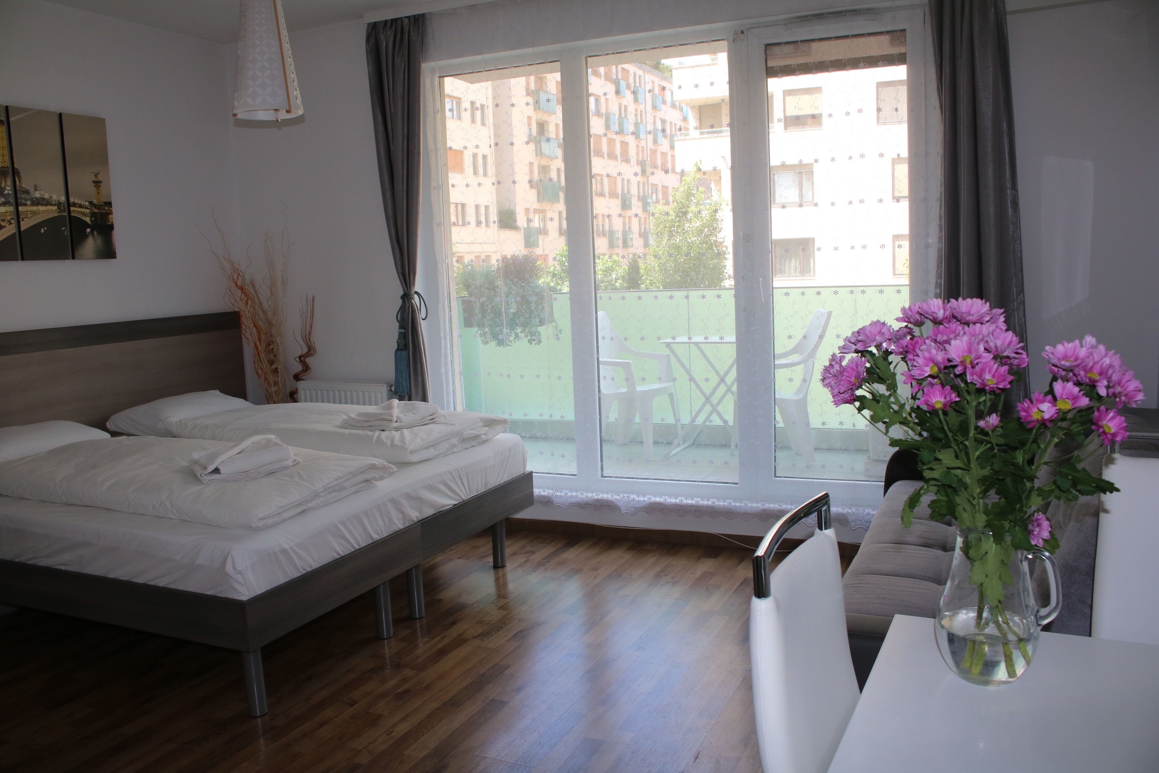 Corvin Holiday Apartments Hotel
