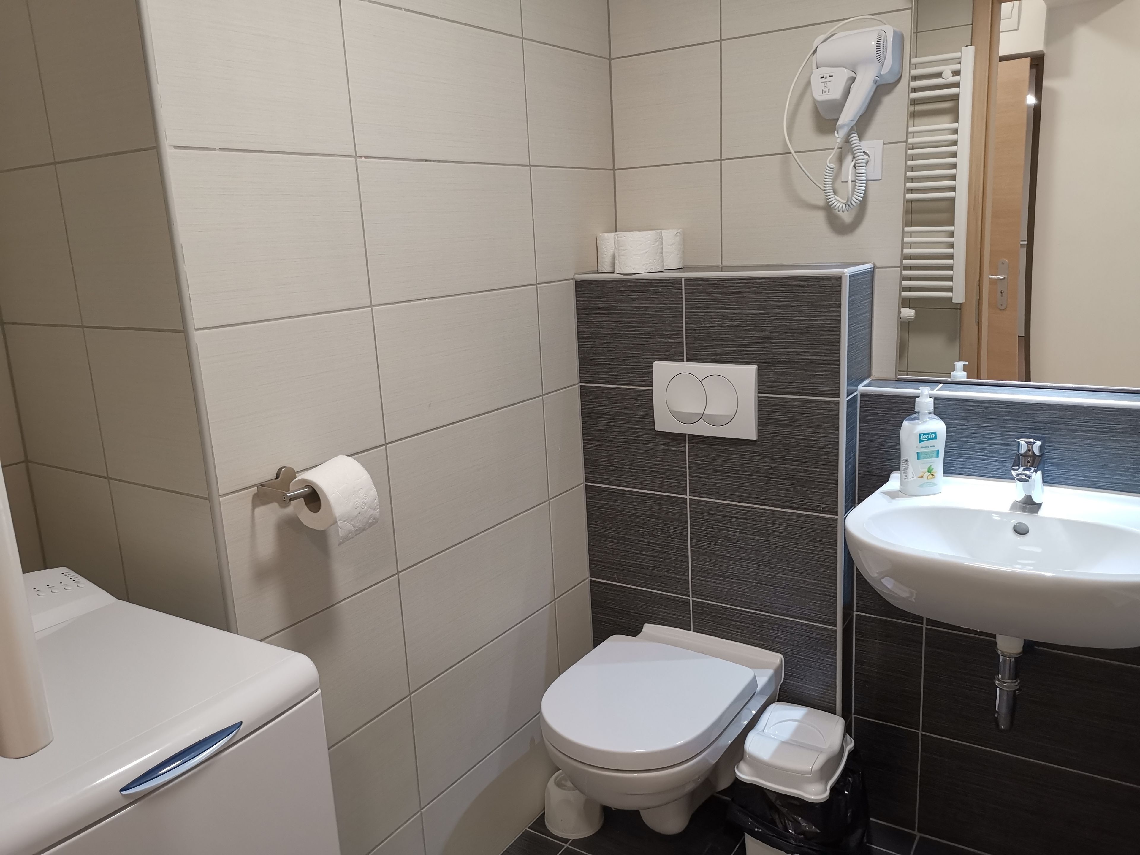 Corvin Holiday Apartments Hotel