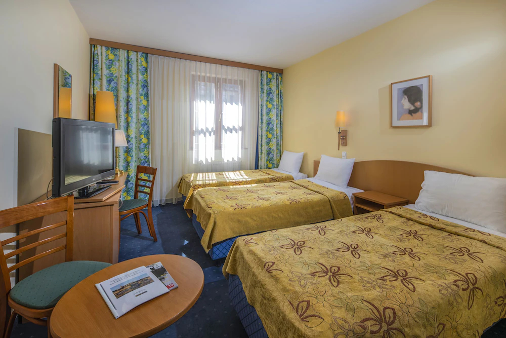 Corvin Hotel Budapest - Sissi wing