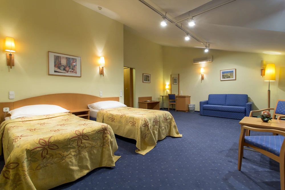 Corvin Hotel Budapest - Sissi wing