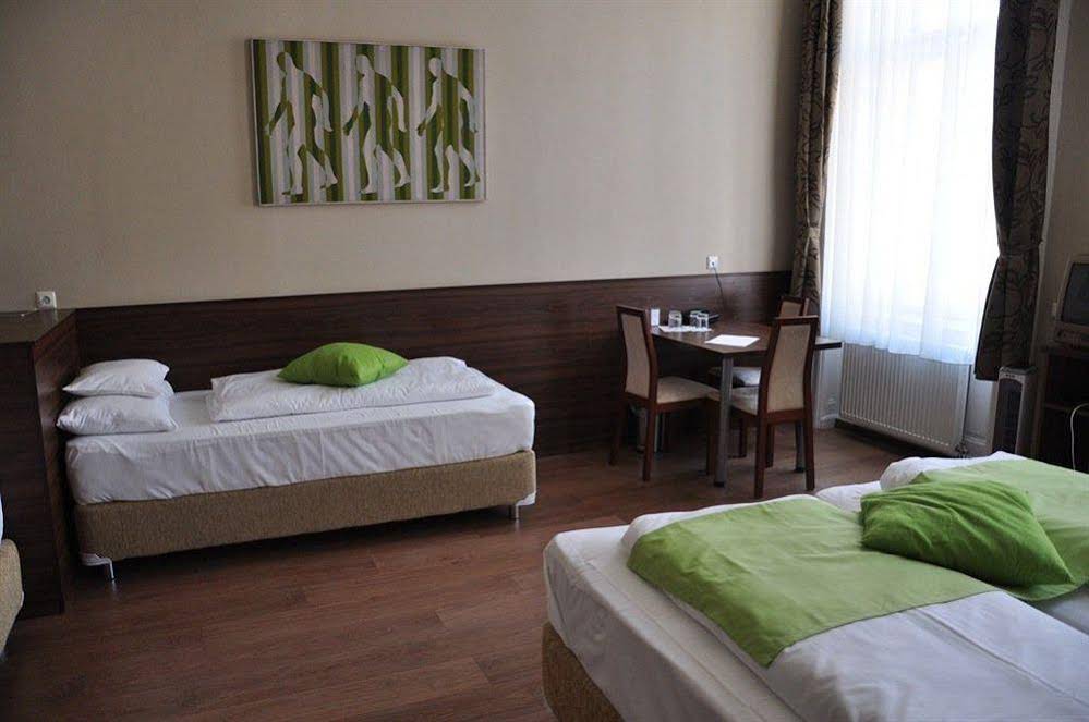 Elit Hotel