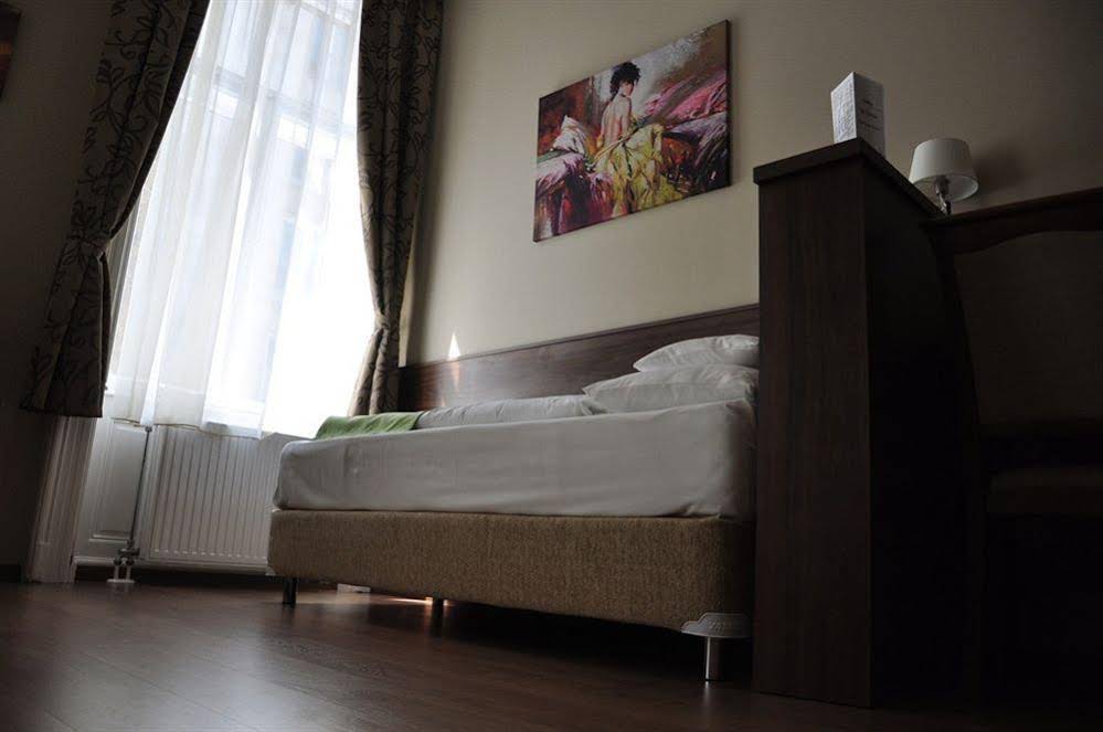 Elit Hotel