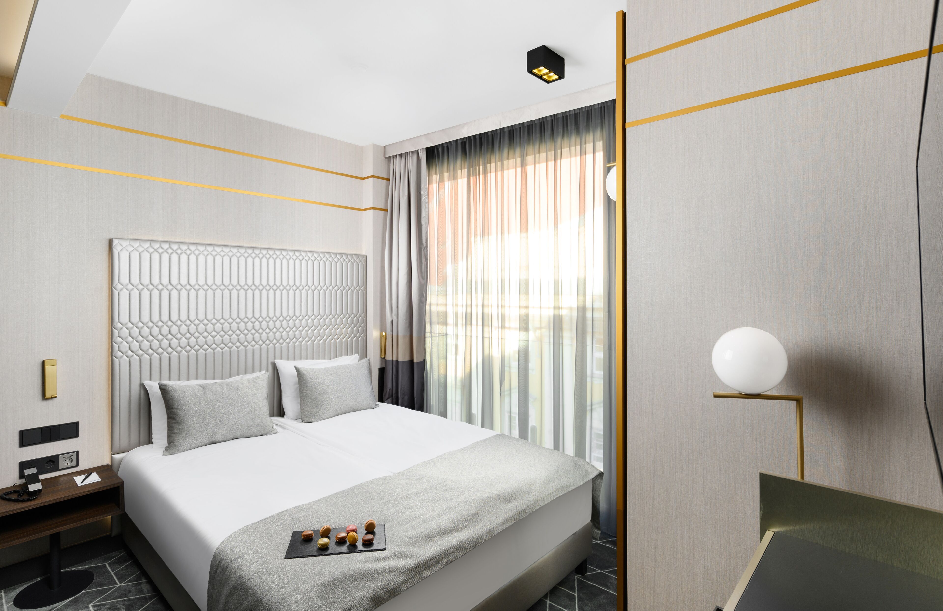 Hotel Emerald & Suites