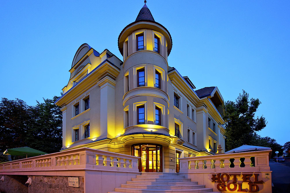 Gold Hotel Apartments