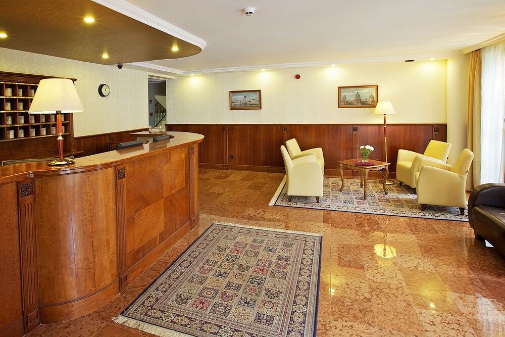 Gold Hotel Apartments