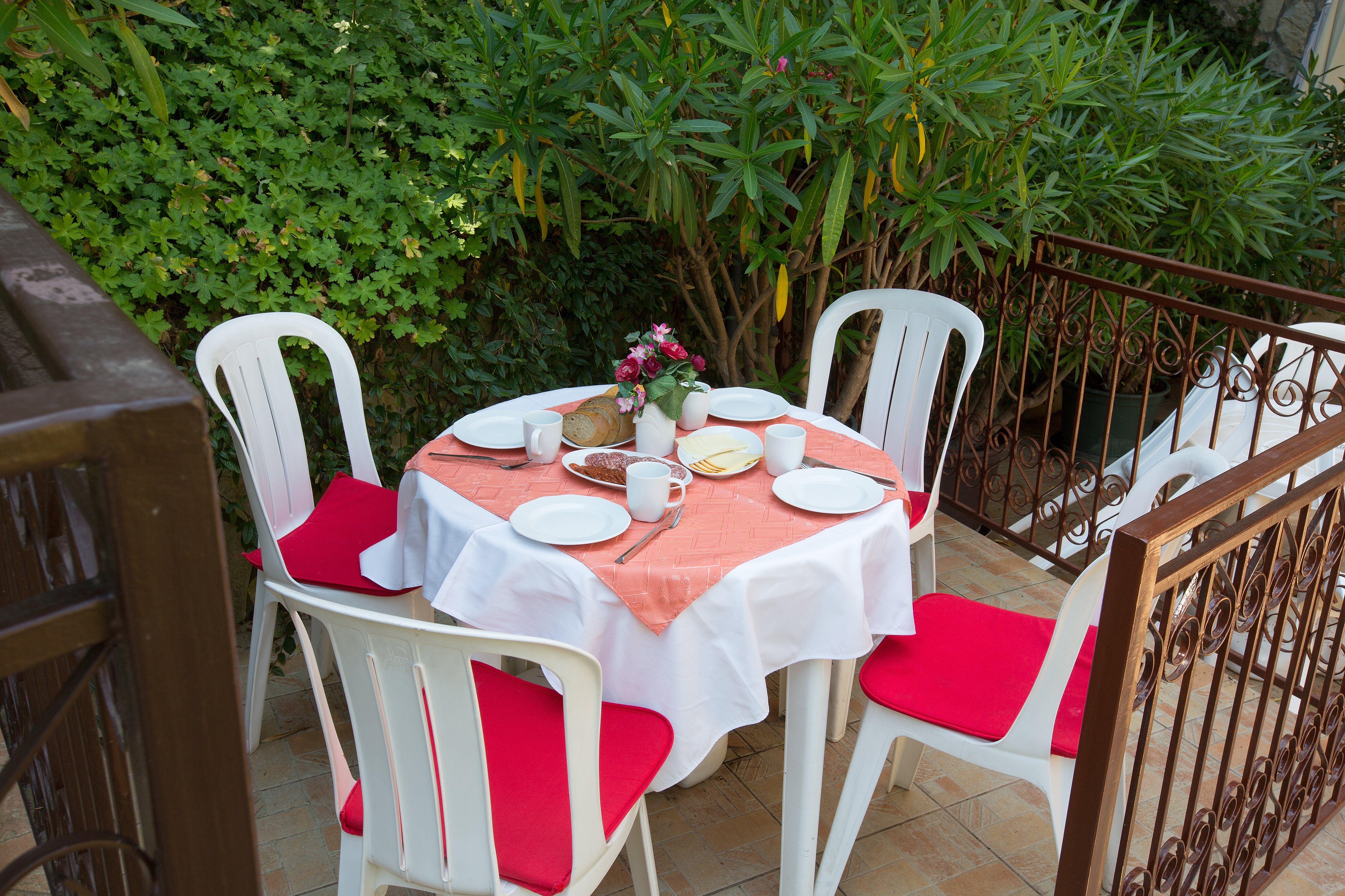 Helios Hotel Pension
