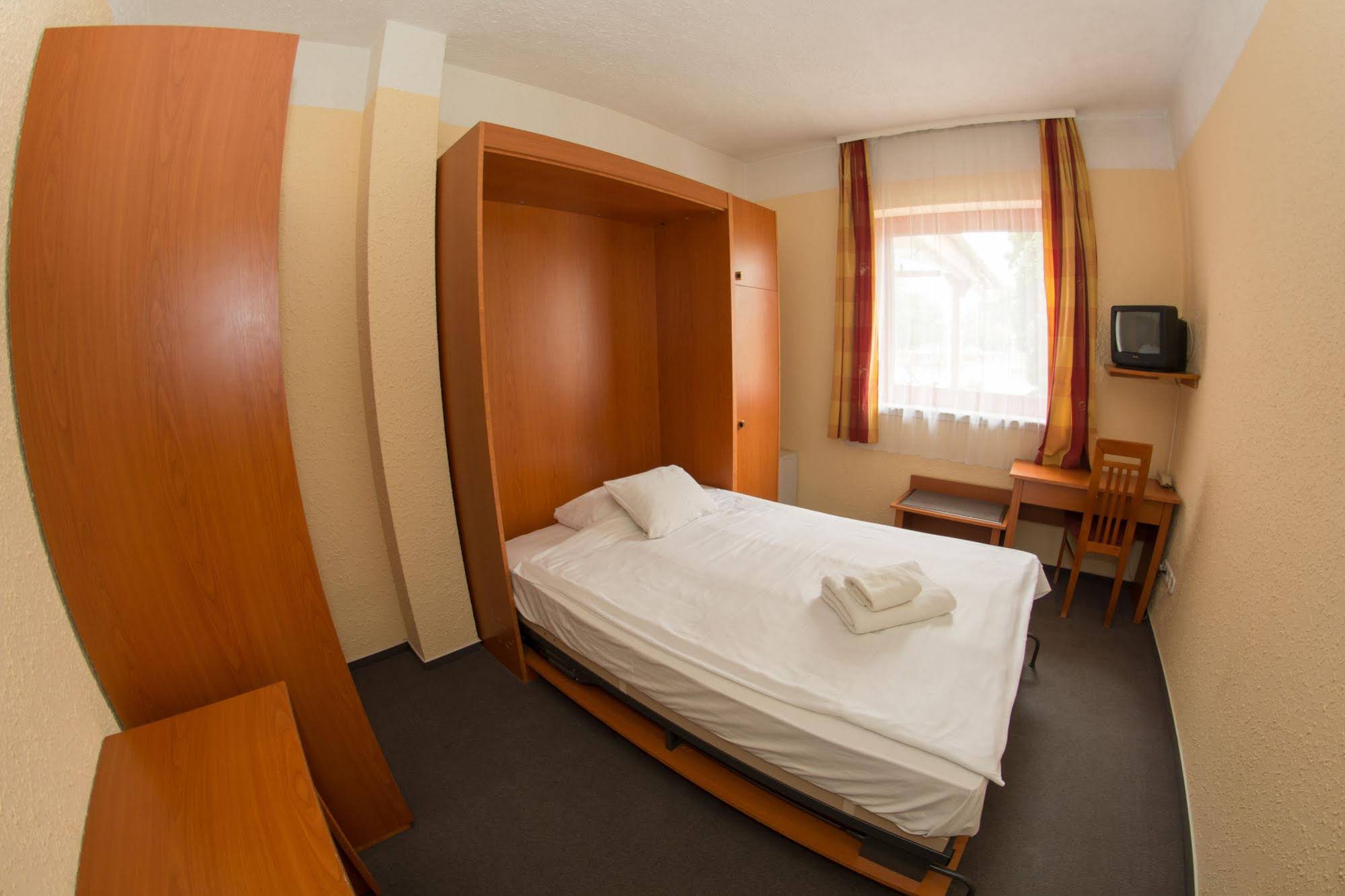 Homoky Hotels Bestline Hotel