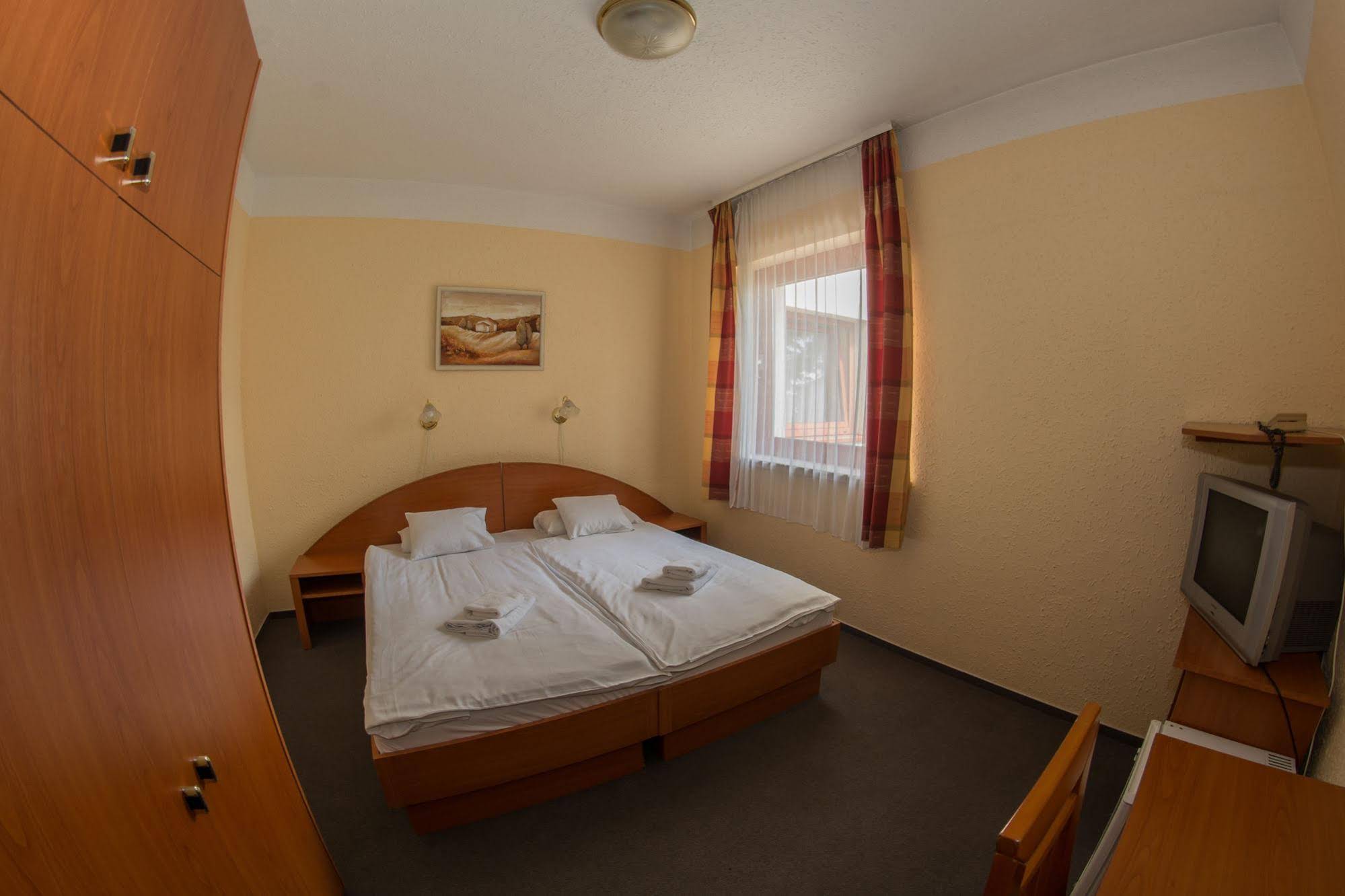 Homoky Hotels Bestline Hotel