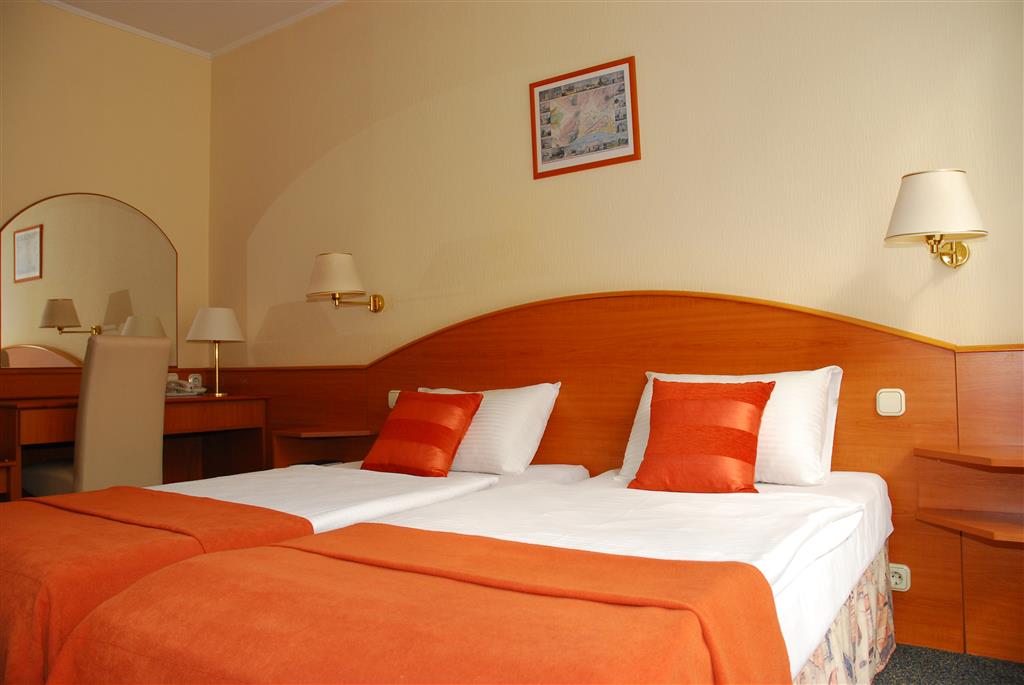 Hotel Orion Varkert