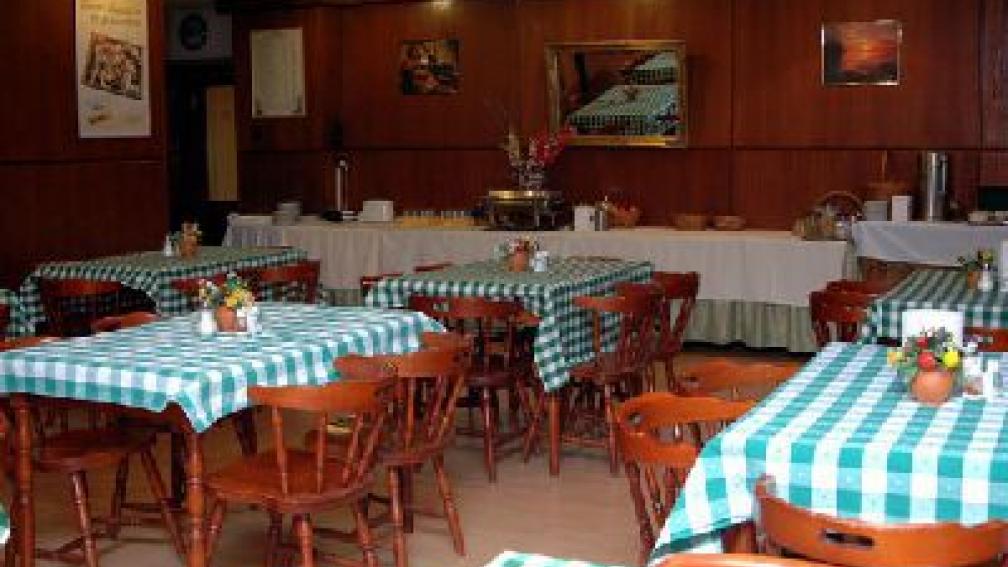 Inn Side Hotel Delibab