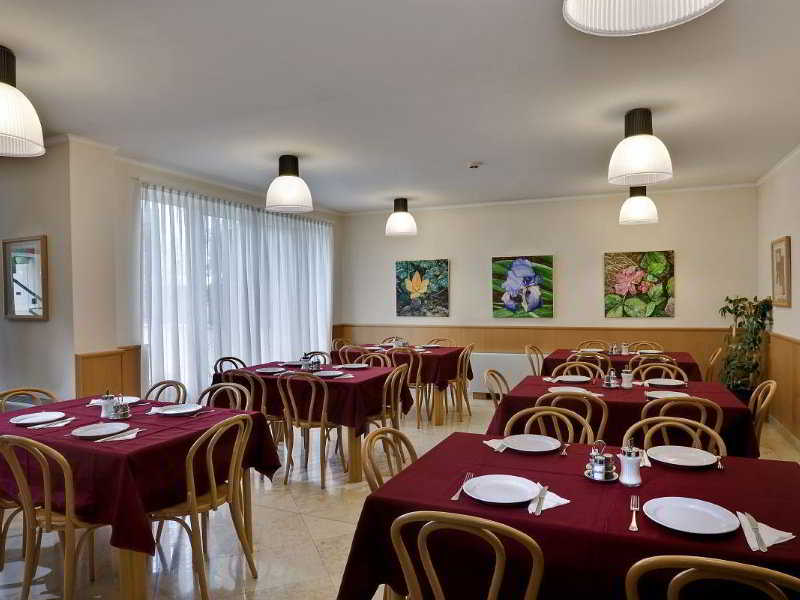 Jagello Business Hotel