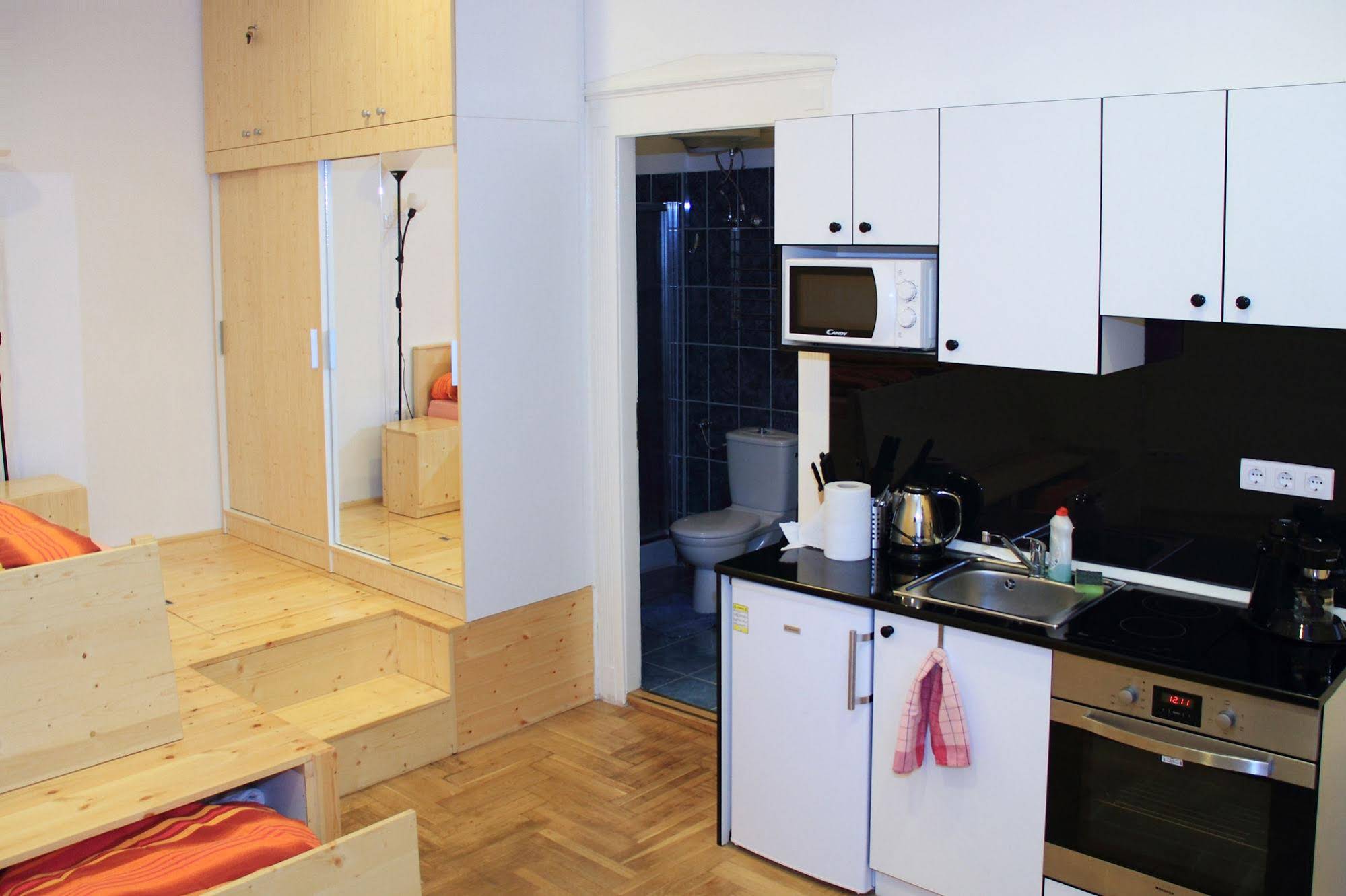 Katona Apartments
