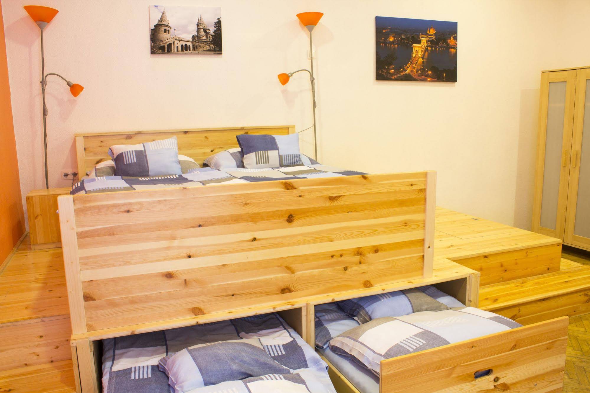 Katona Apartments