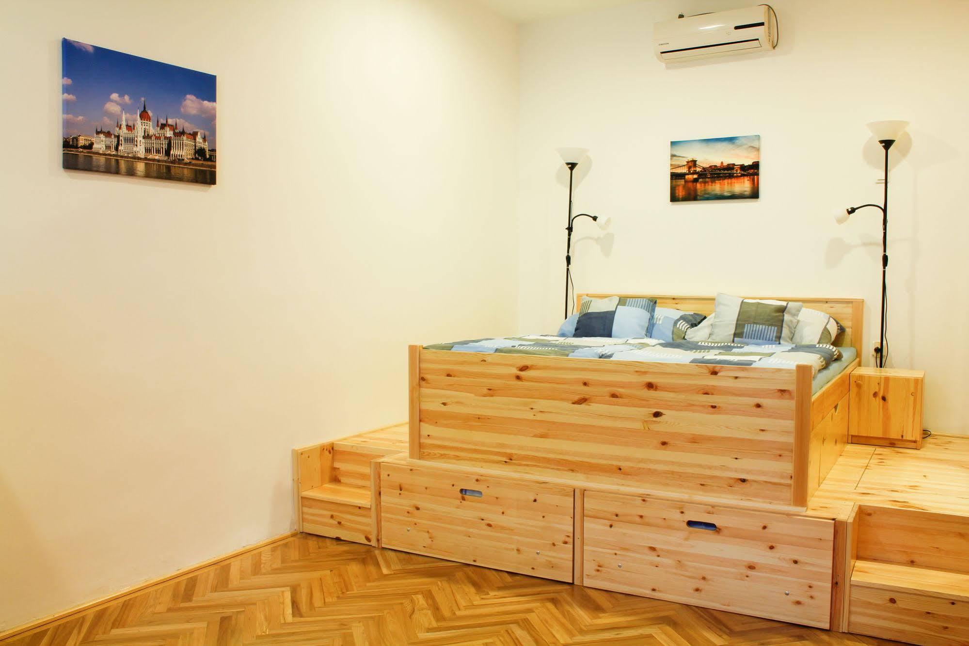Katona Apartments