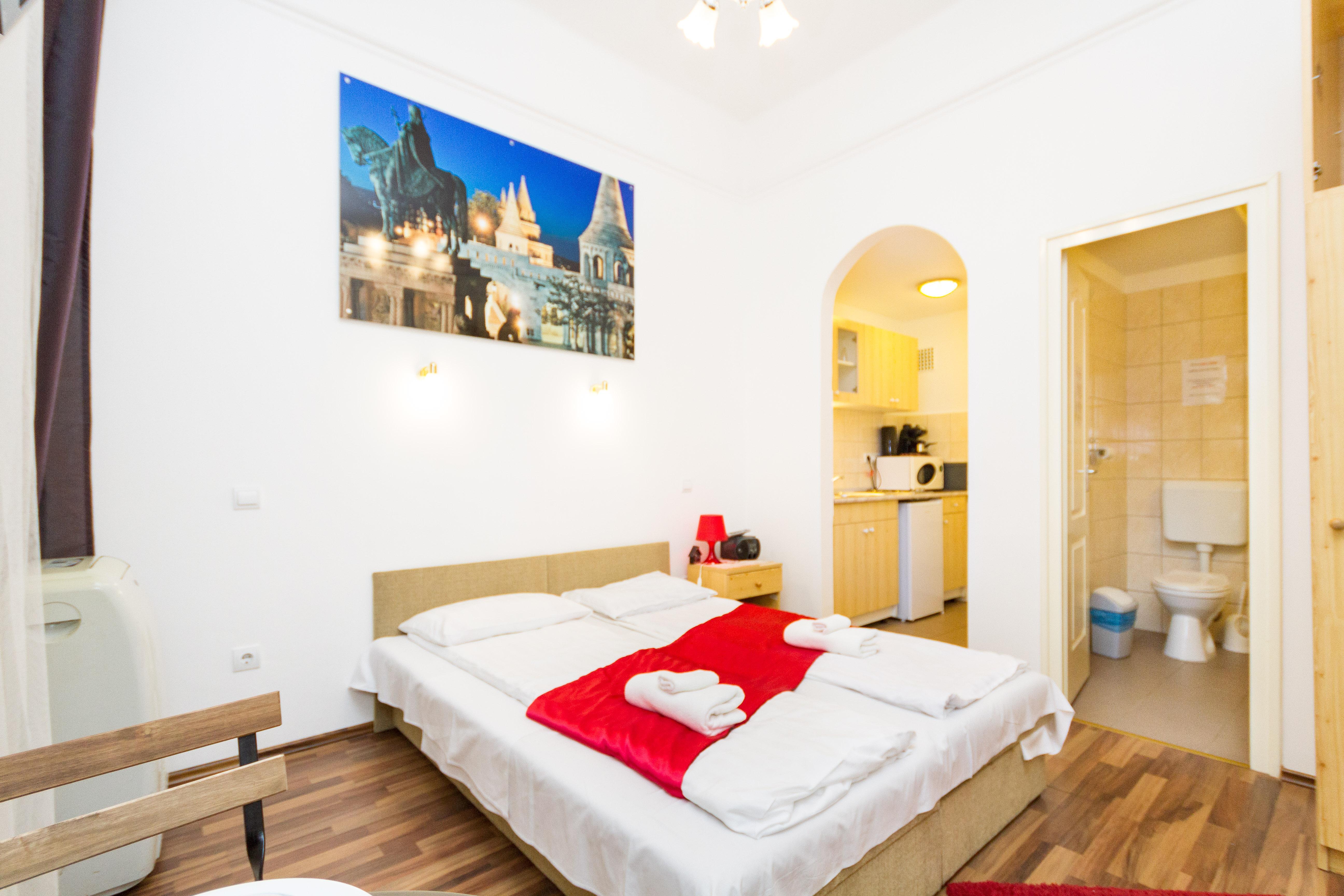 Like Home Opera Apartments