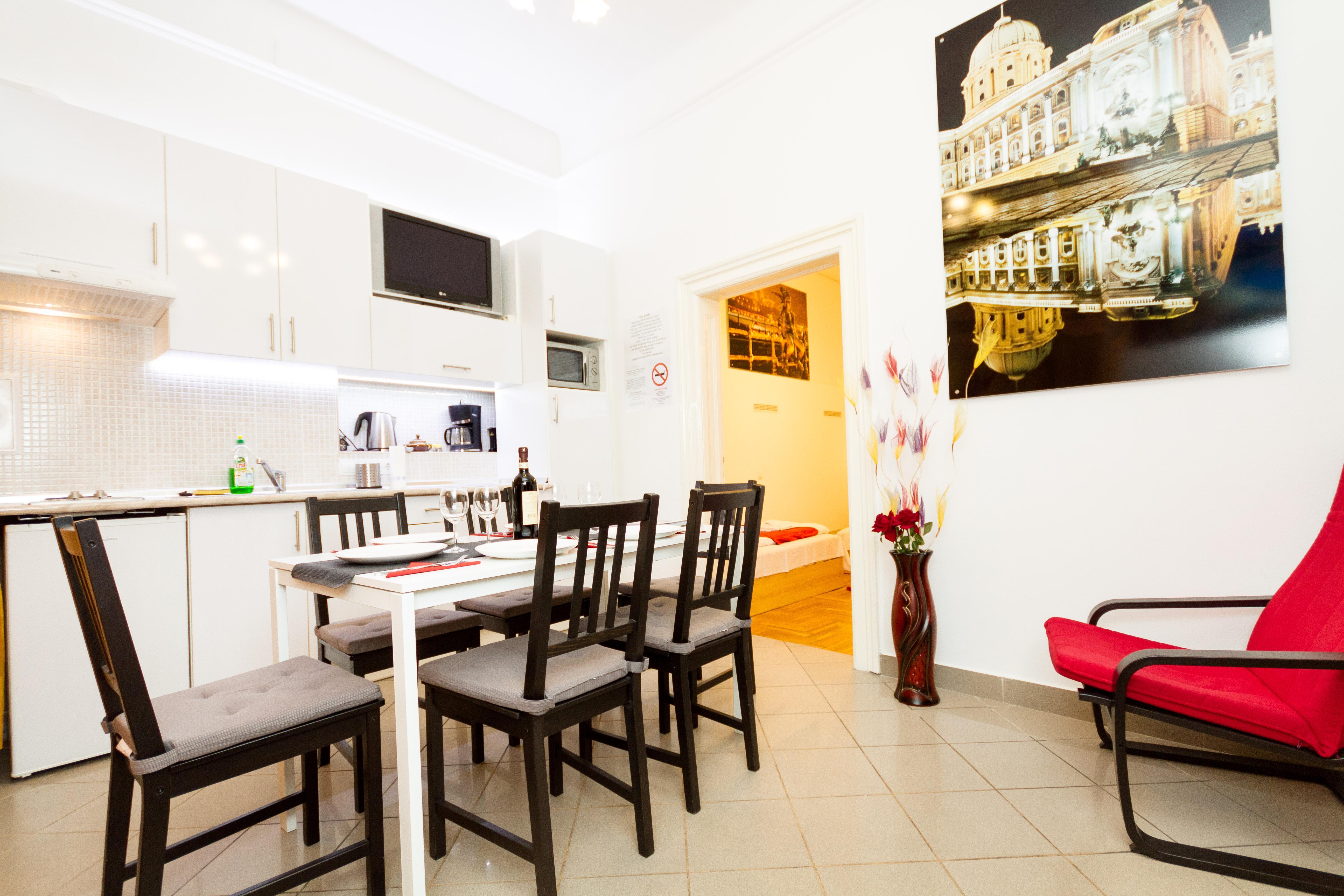 Like Home Opera Apartments