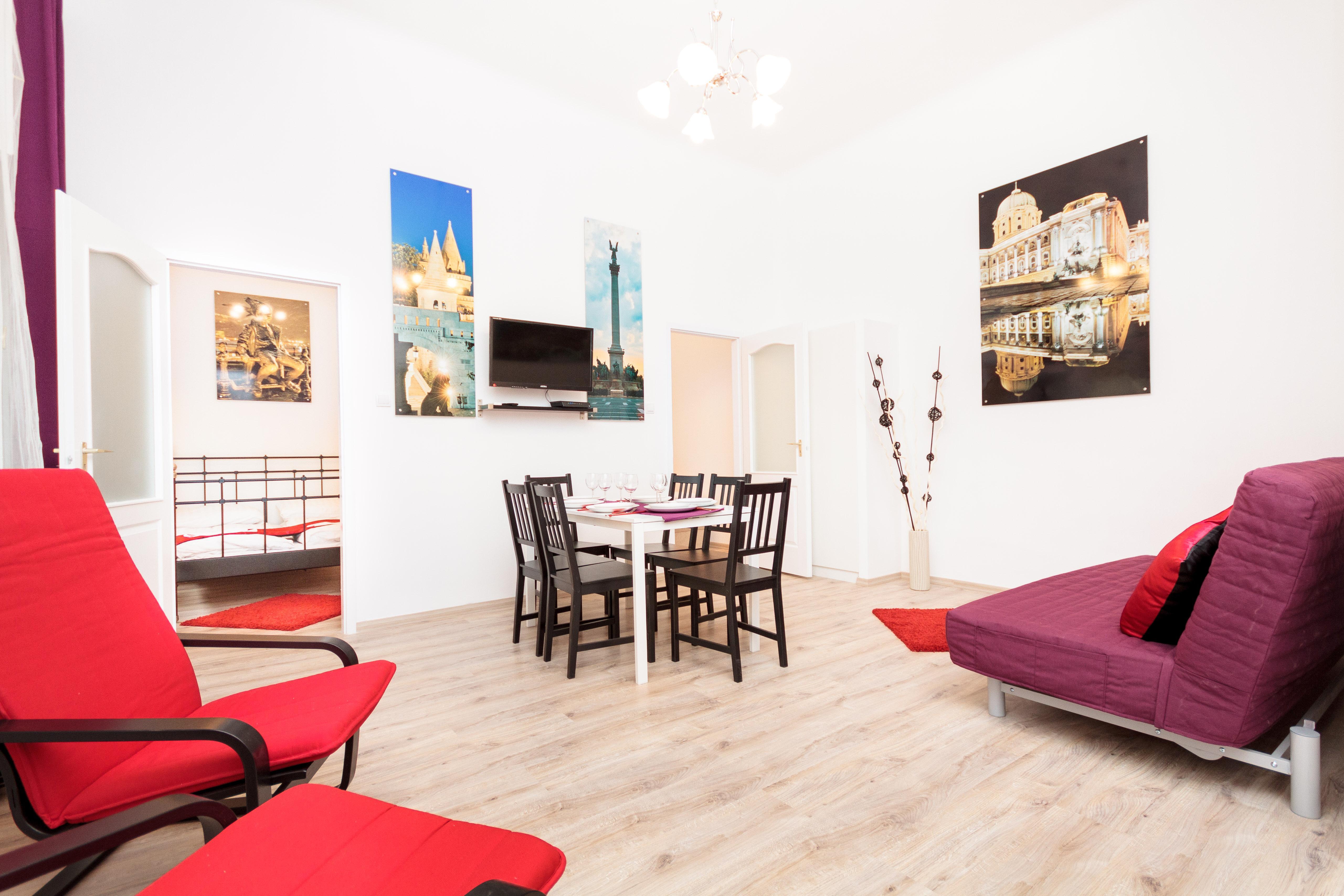 Like Home Opera Apartments