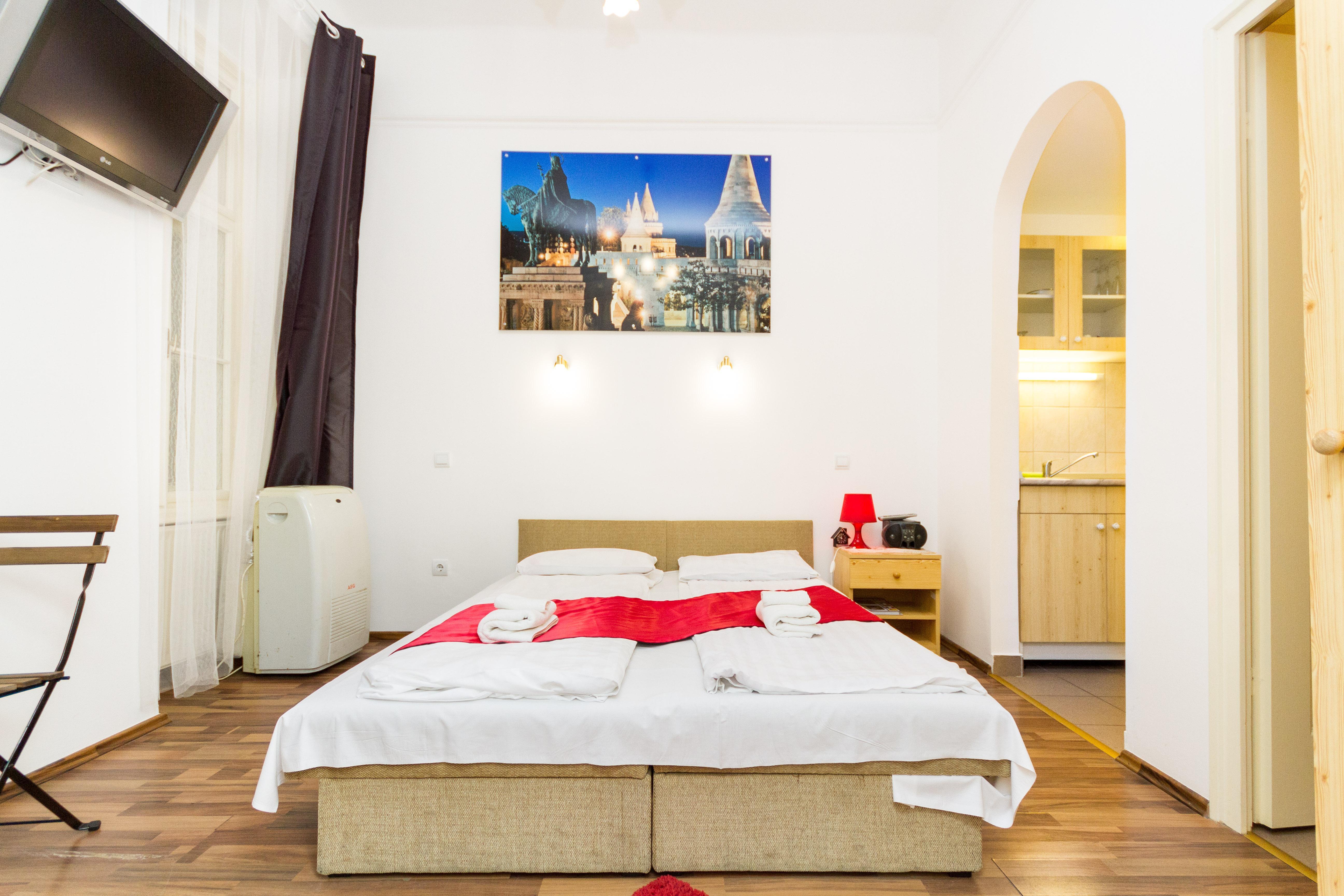 Like Home Opera Apartments