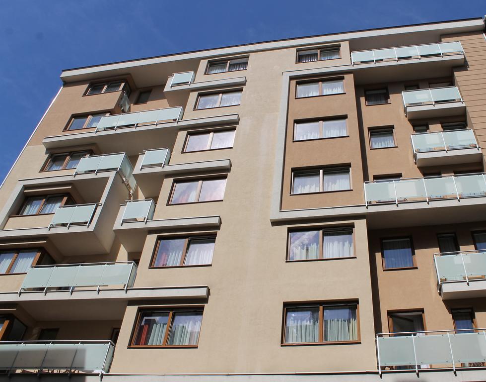 Maple Tree Apartments