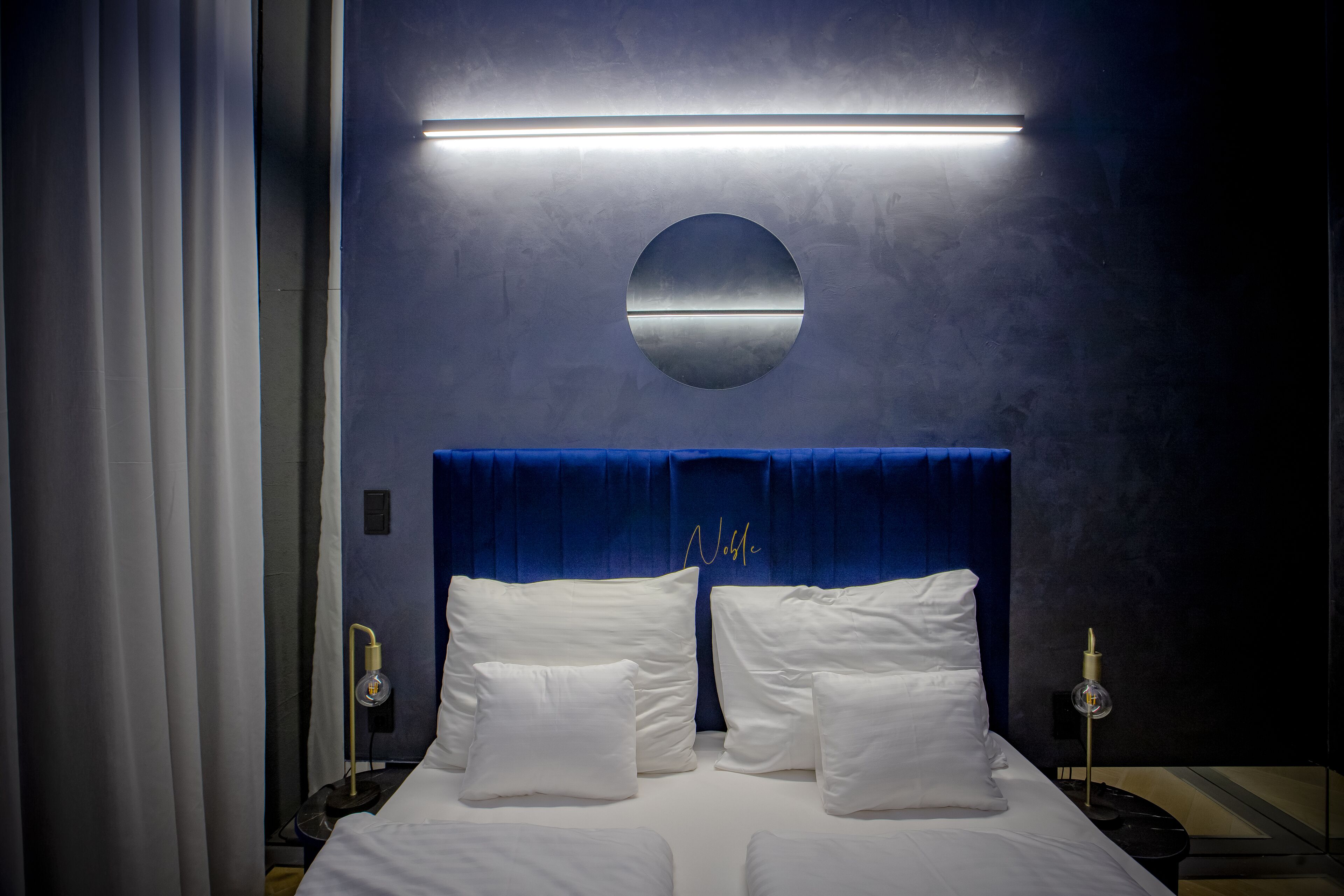 Noble Hotel