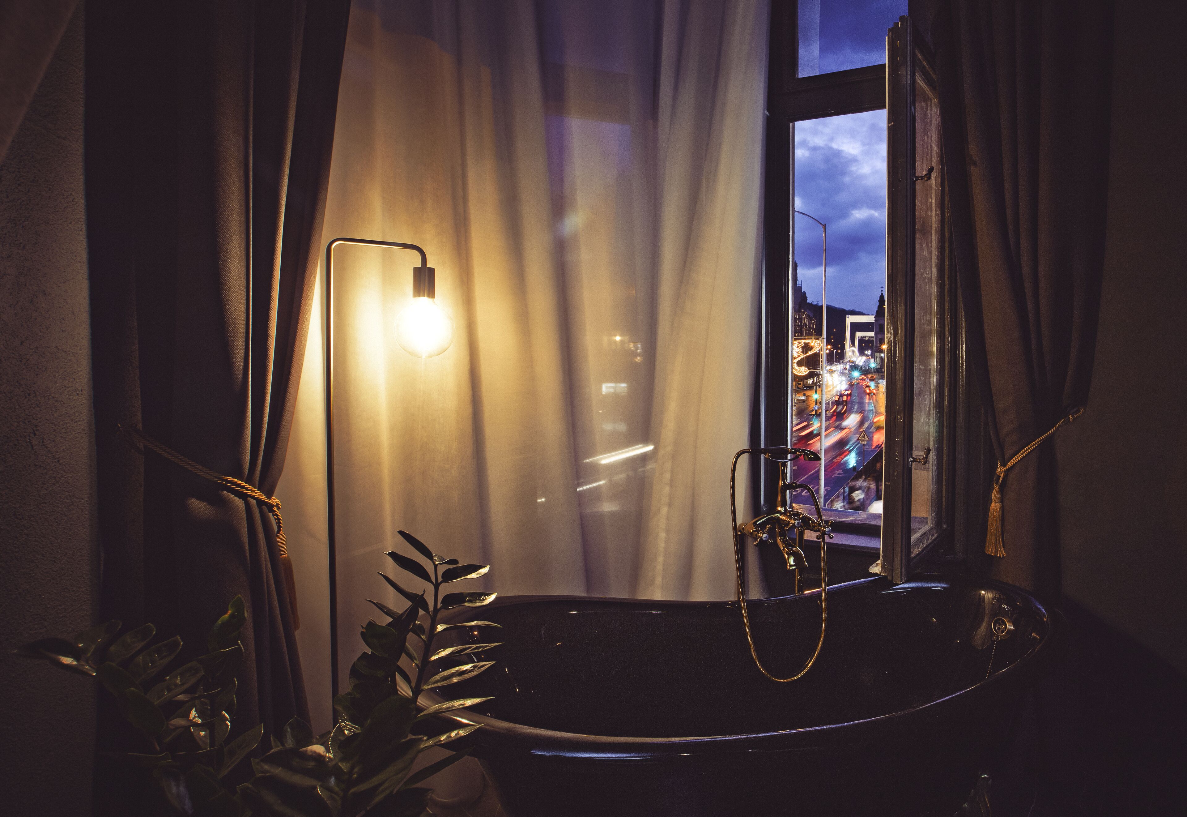 Noble Hotel