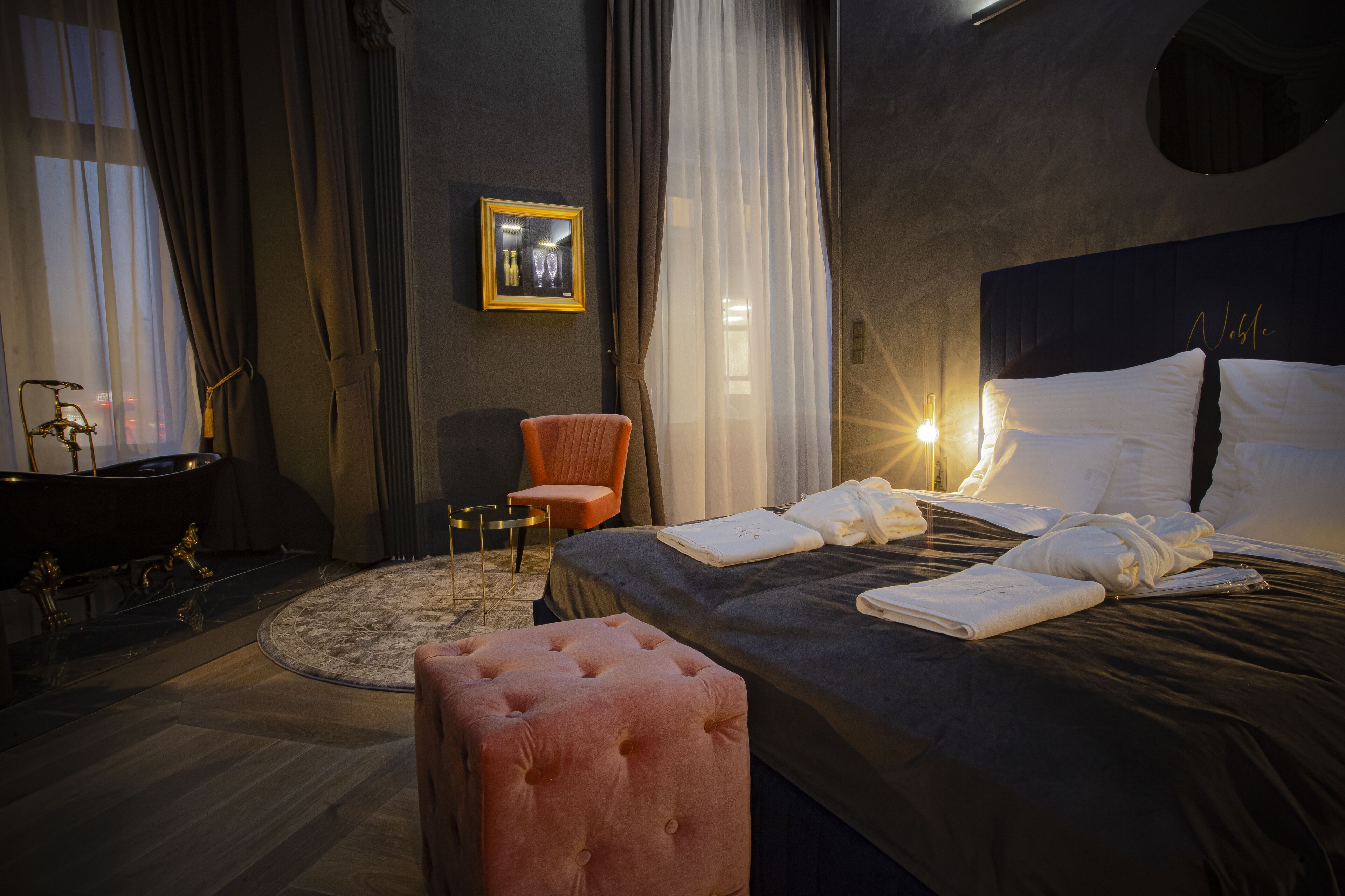 Noble Hotel