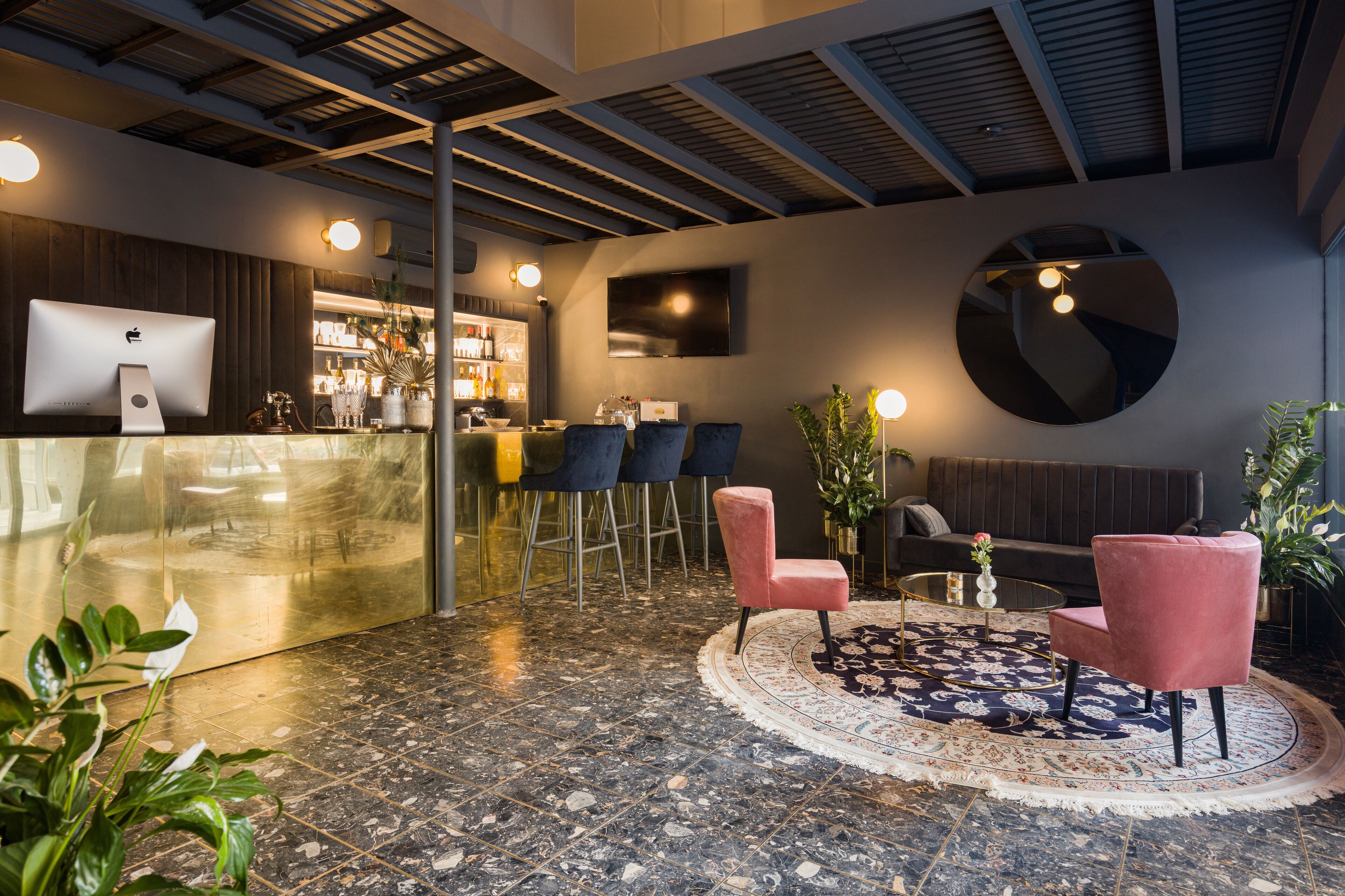 Noble Hotel