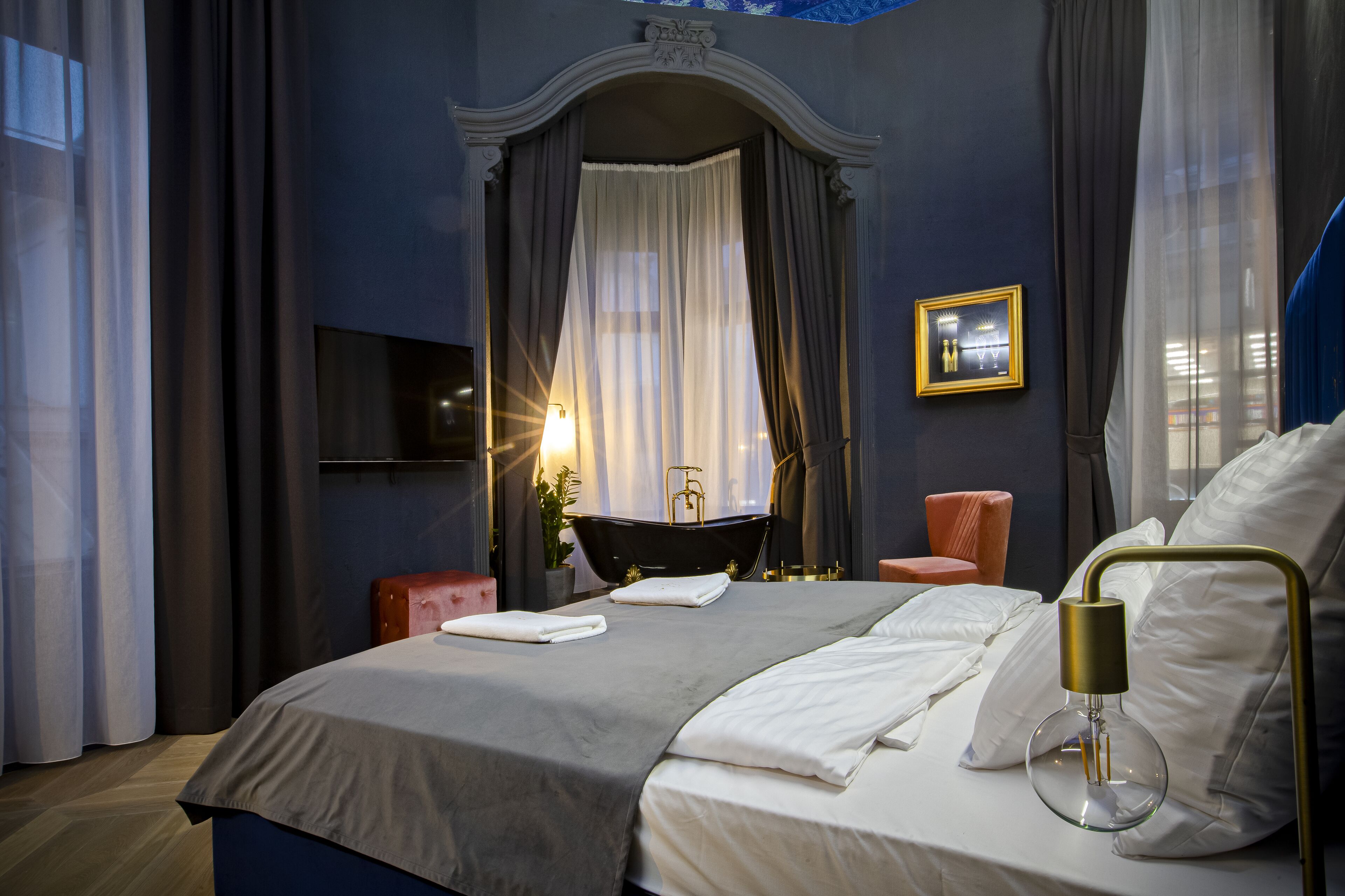 Noble Hotel