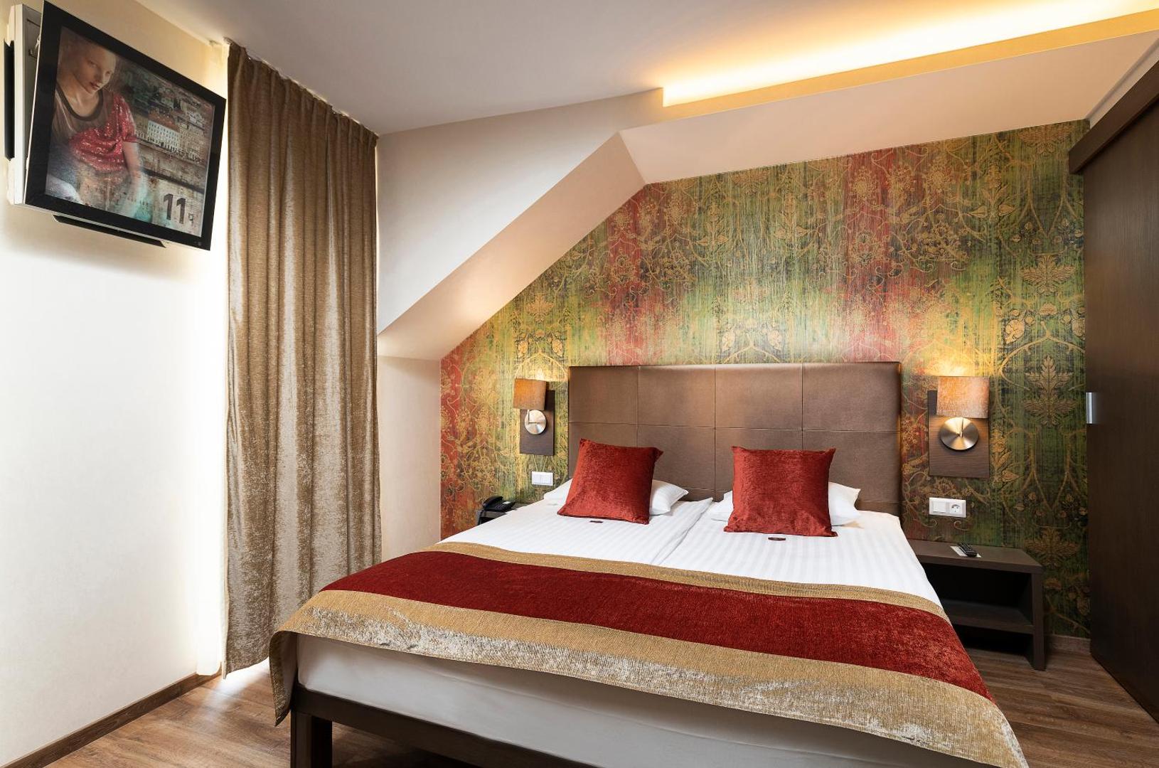 Opera Garden Hotel & Apartments