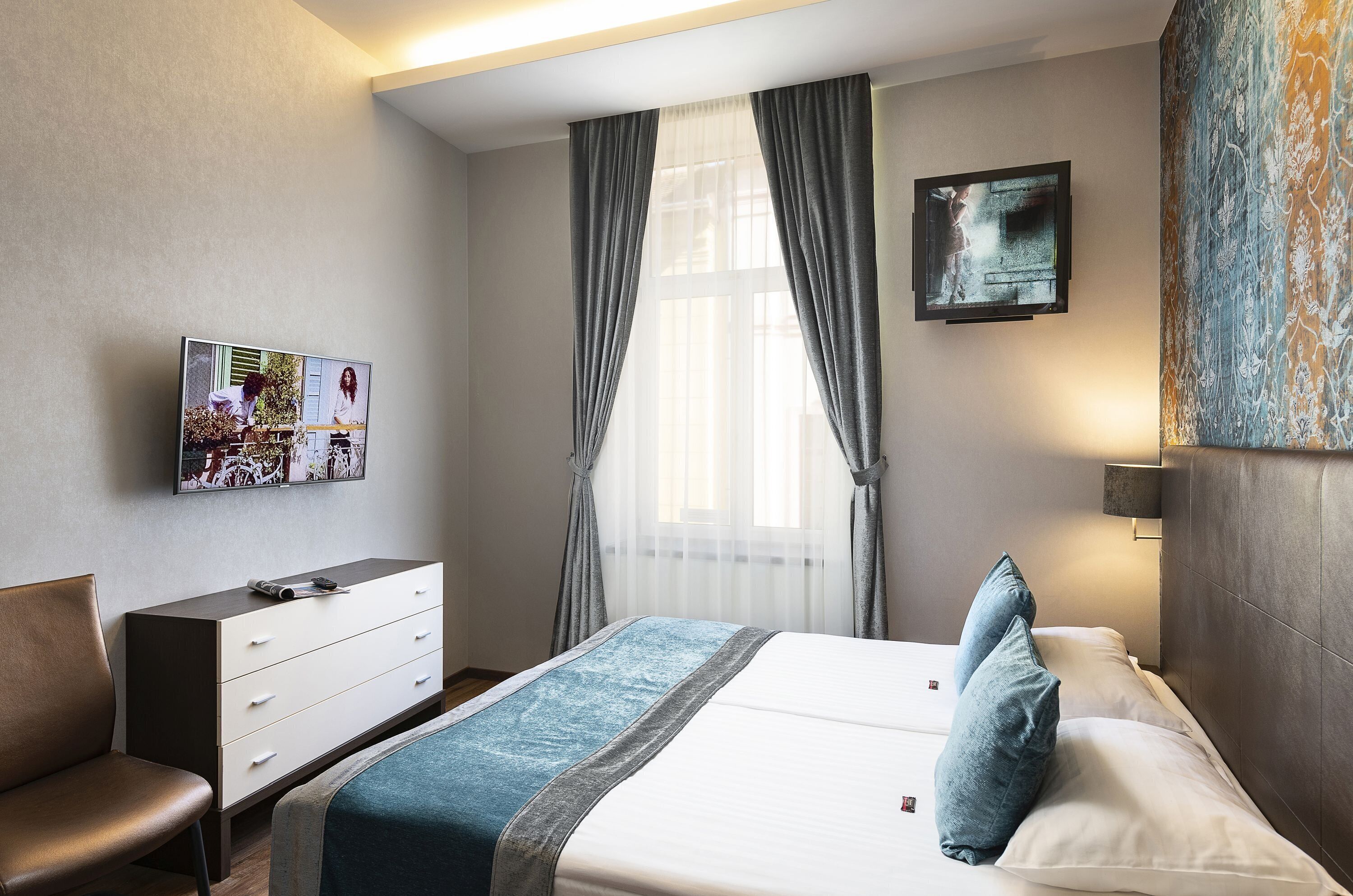 Opera Garden Hotel & Apartments