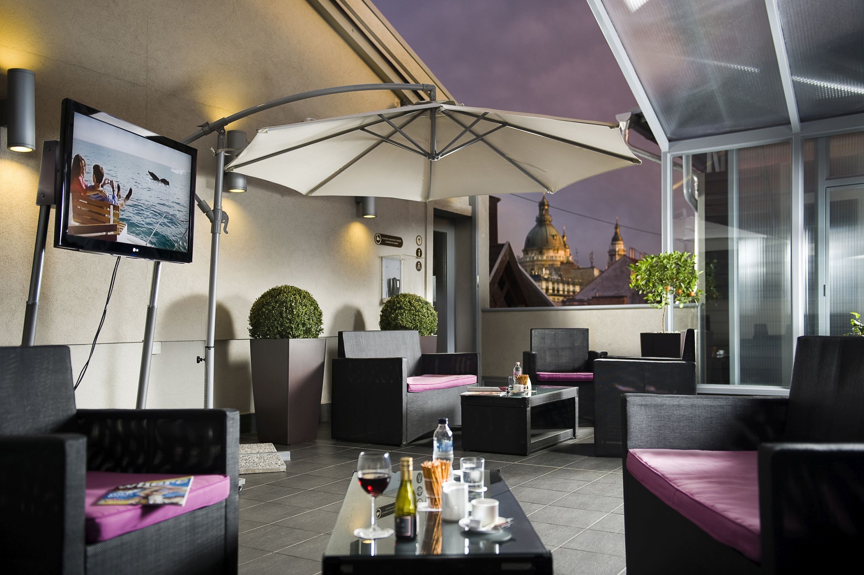 Opera Garden Hotel & Apartments
