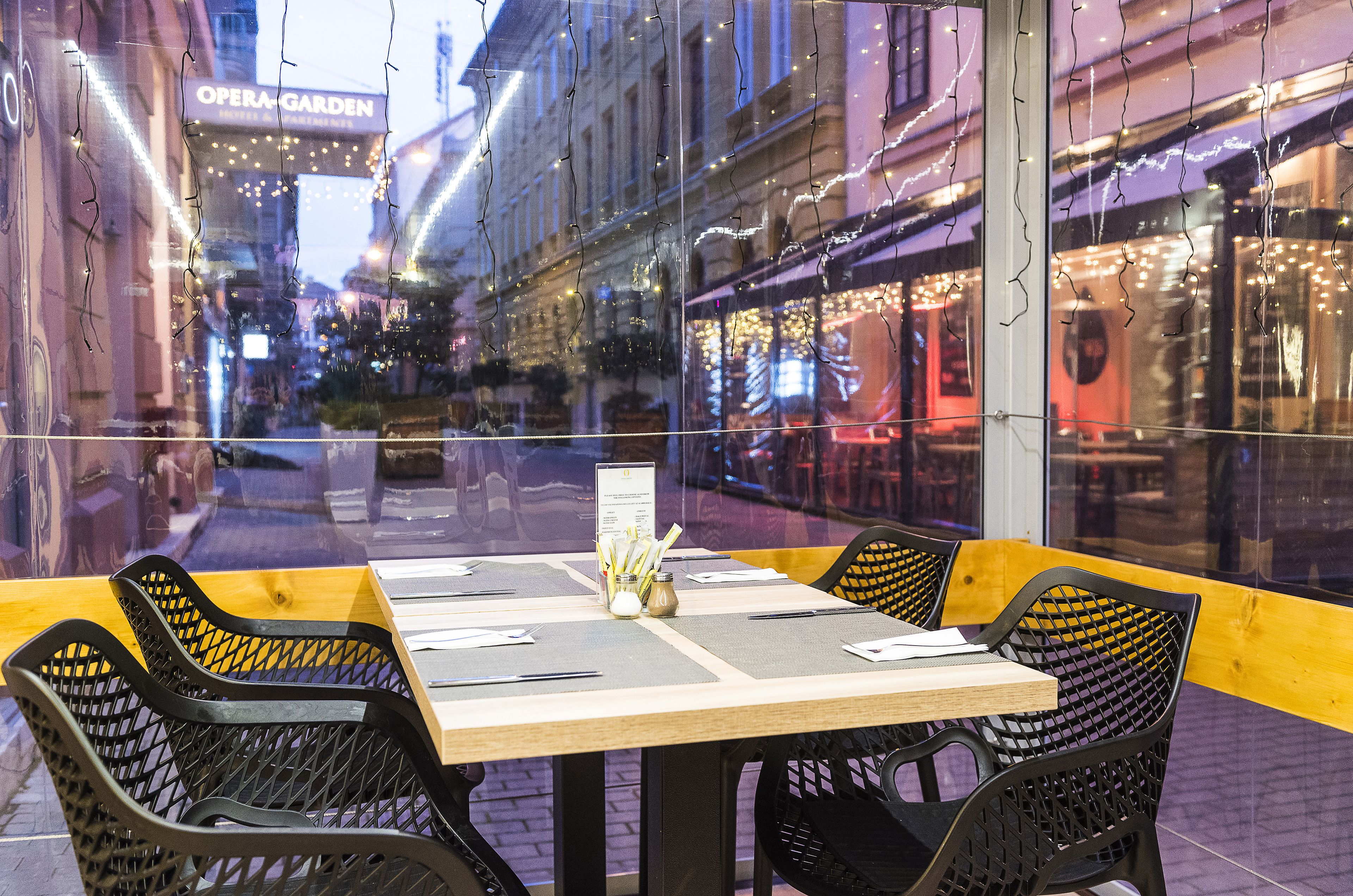 Opera Garden Hotel & Apartments