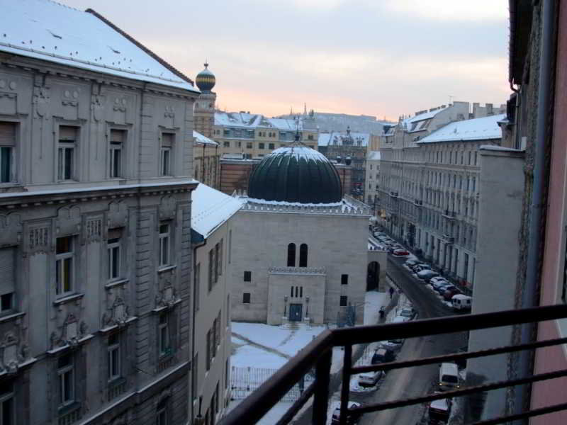 Paradise Apartment