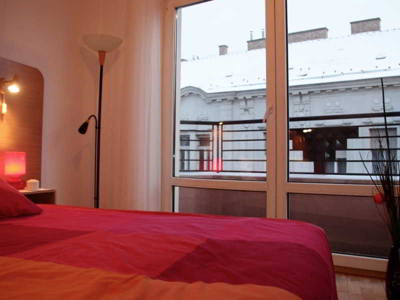 Paradise Apartment