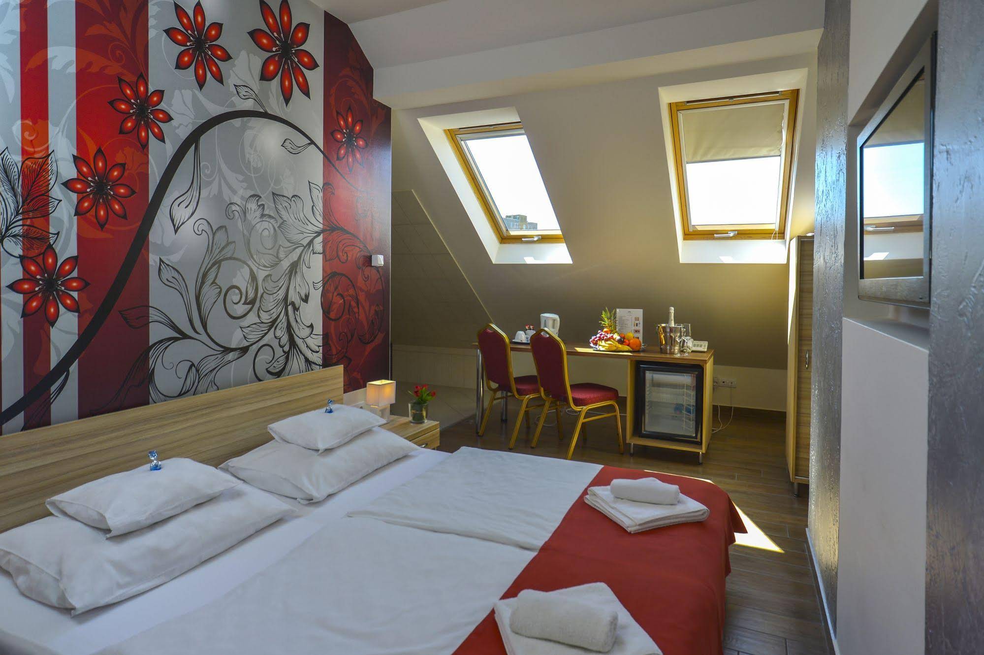 Sunshine Hotel - Budapest
