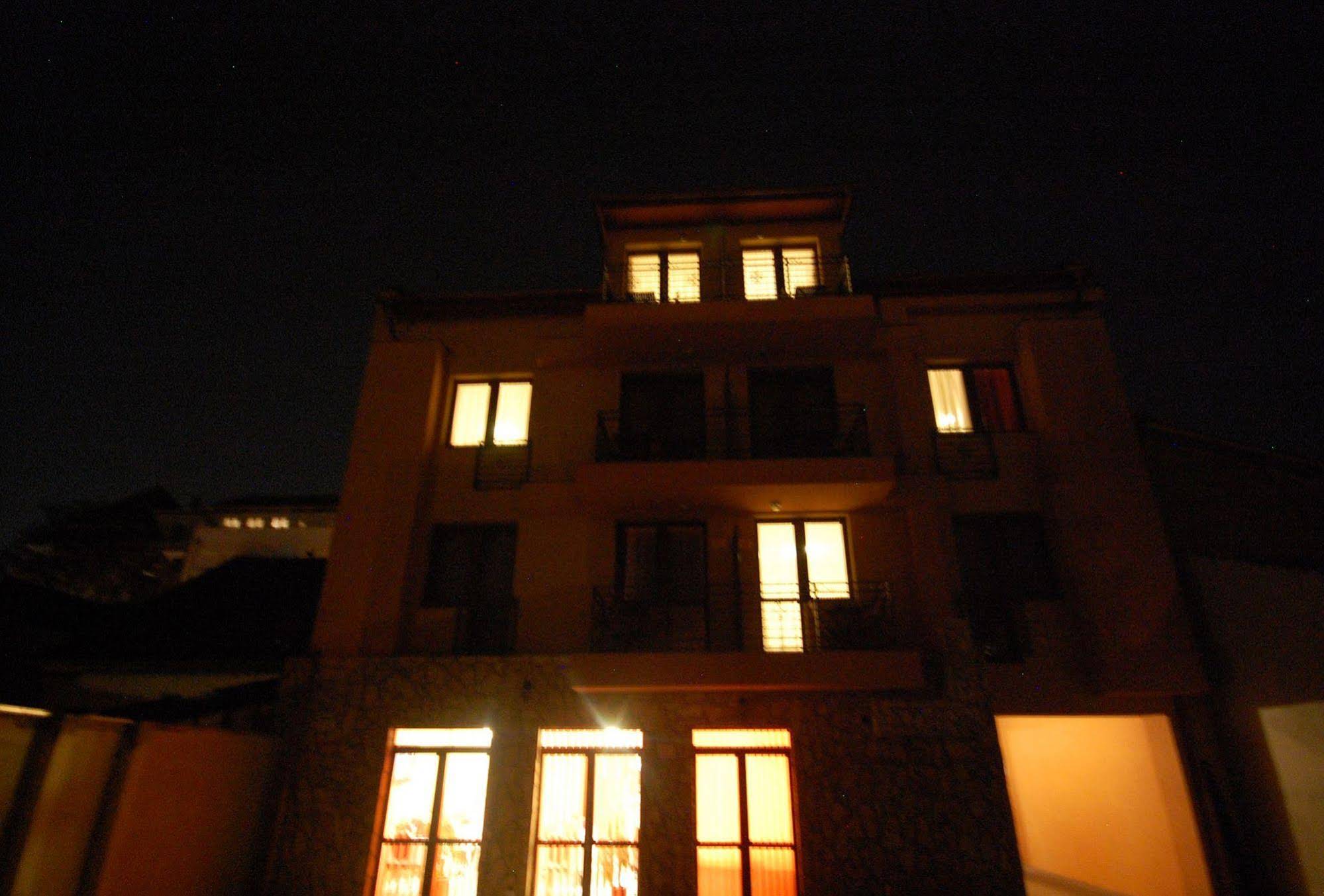 Sunshine Hotel - Budapest