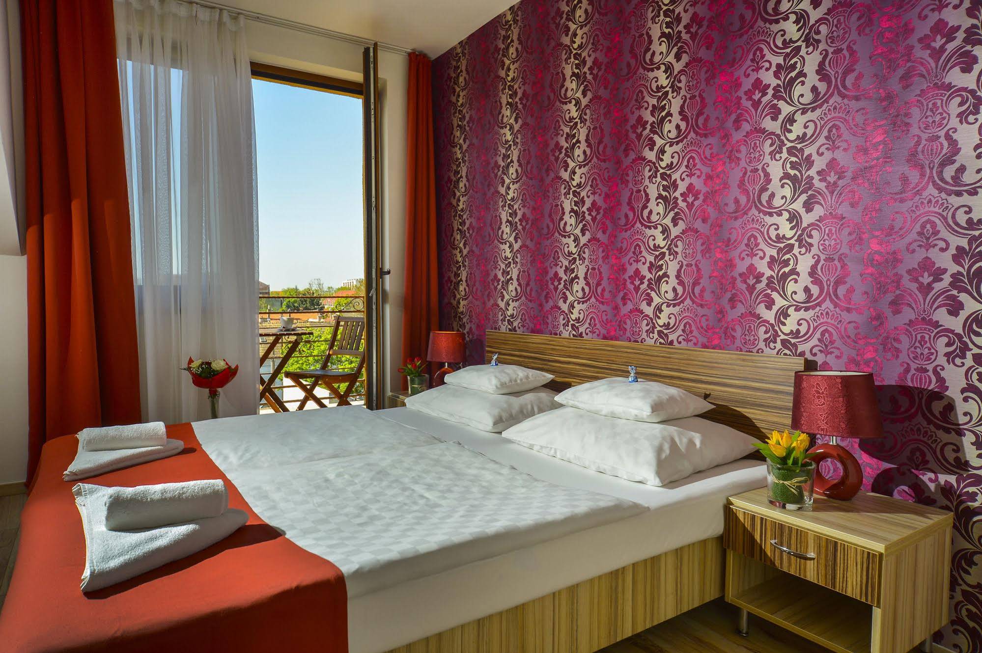 Sunshine Hotel - Budapest