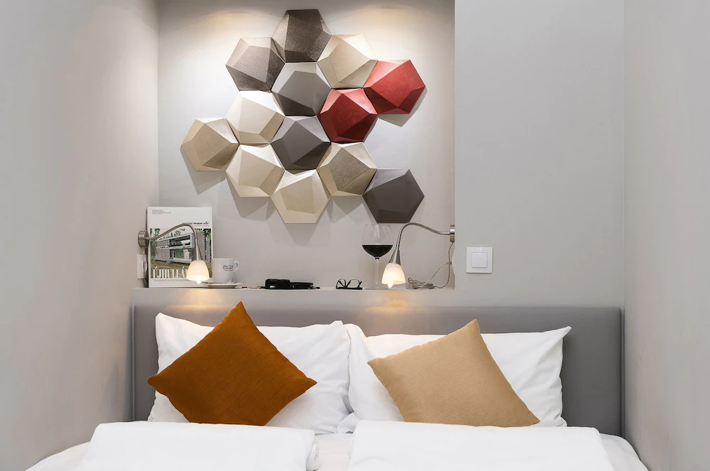 The Three Corners Hotel Art