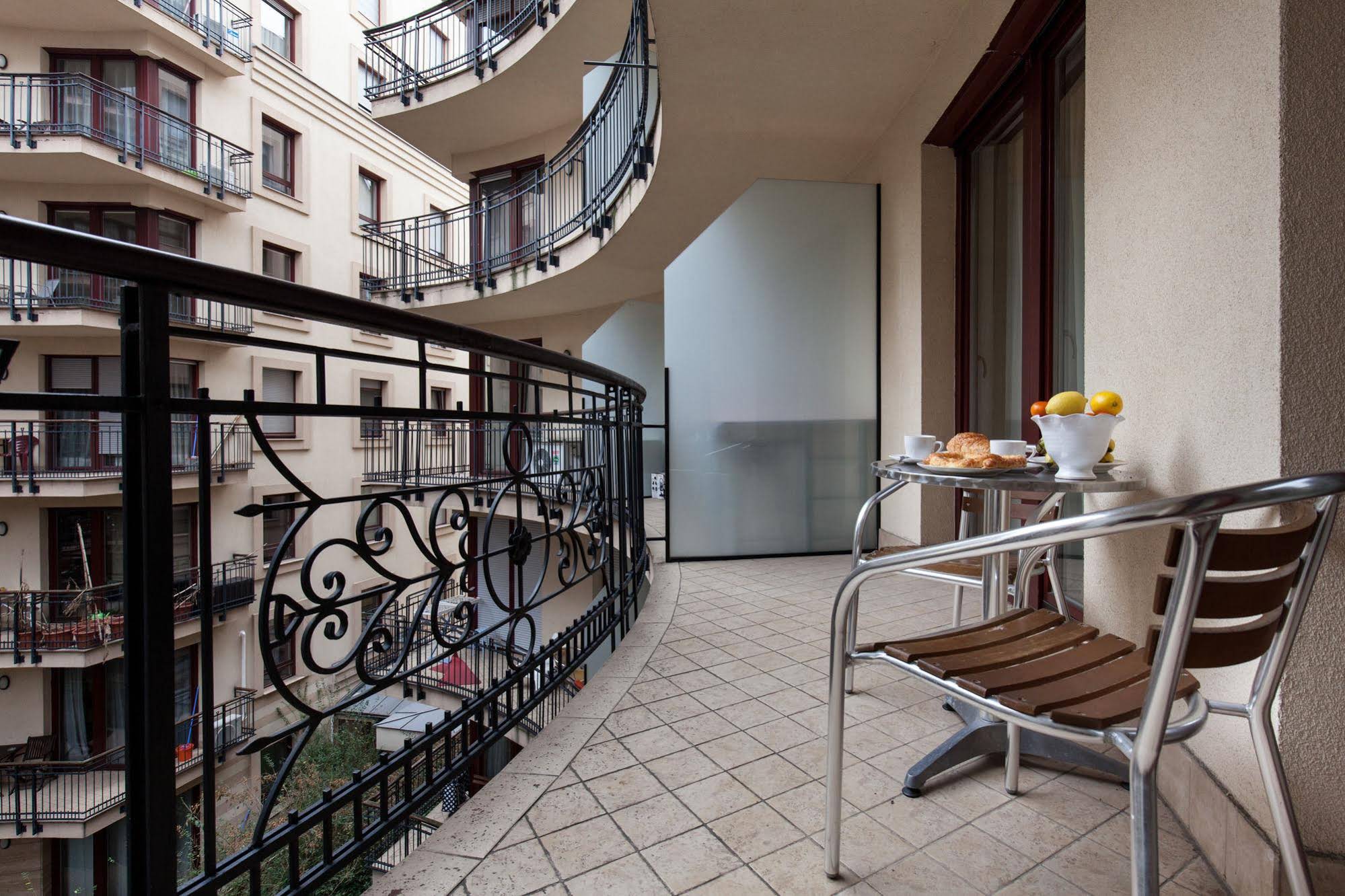 Town Hall Apartments